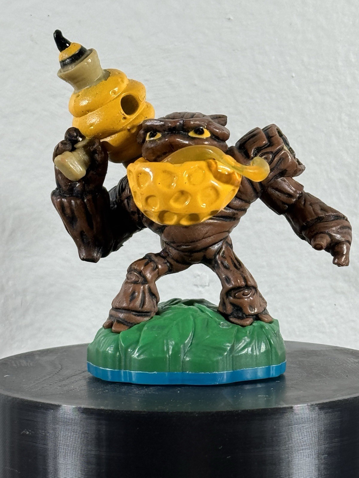 Skylanders Swap Force Bumble Blast Lightcore Character Figure