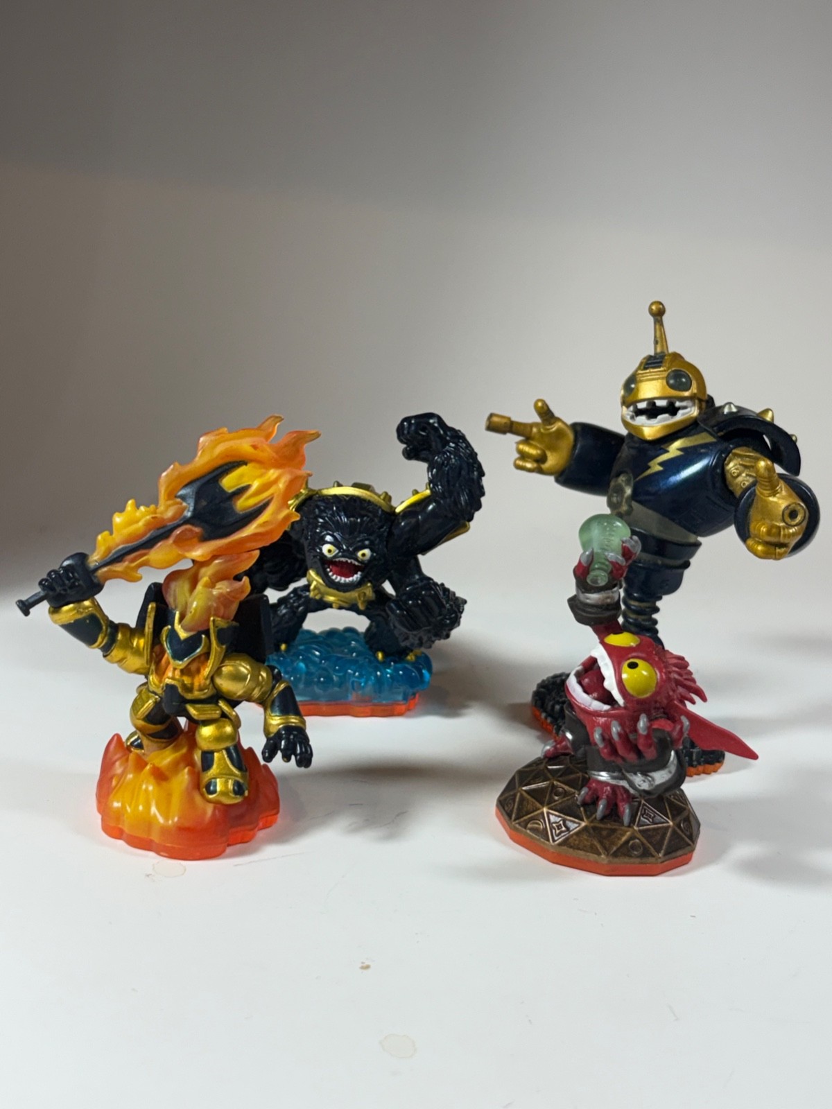 Activision Skylanders Giants Lot of Limited Edition Figures – Legendary & Punch
