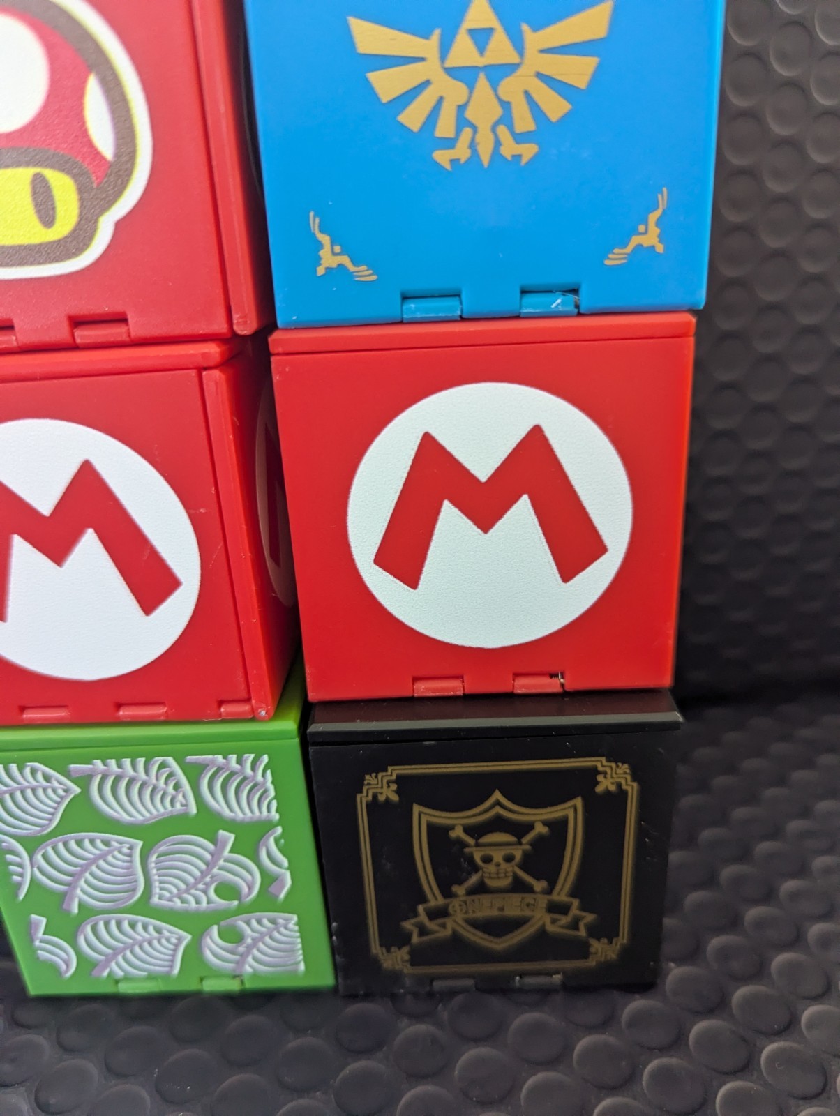 7 Unbranded Mario Nintendo Switch Video Game 12 Cartridge Cube Carrier Holder