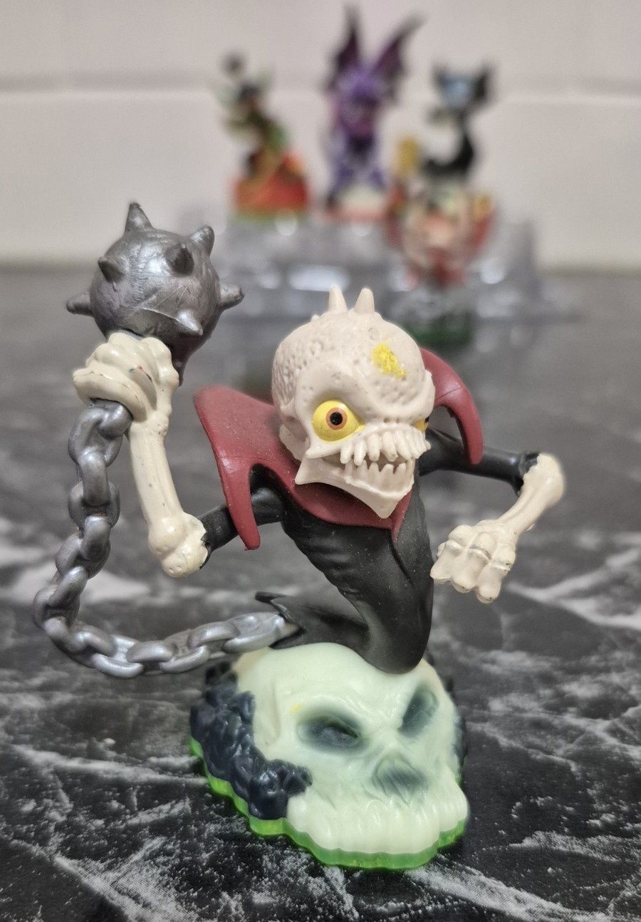 Skylanders Spyro’s Adventure Character Bundle Giant Skylanders Series 1 & 2 2012
