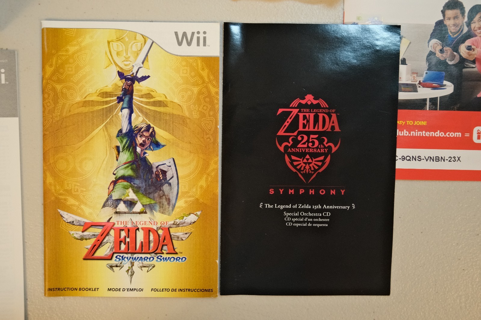 The Legend of Zelda Skyward Sword + Gold Controller Nintendo Wii Bundle Complete