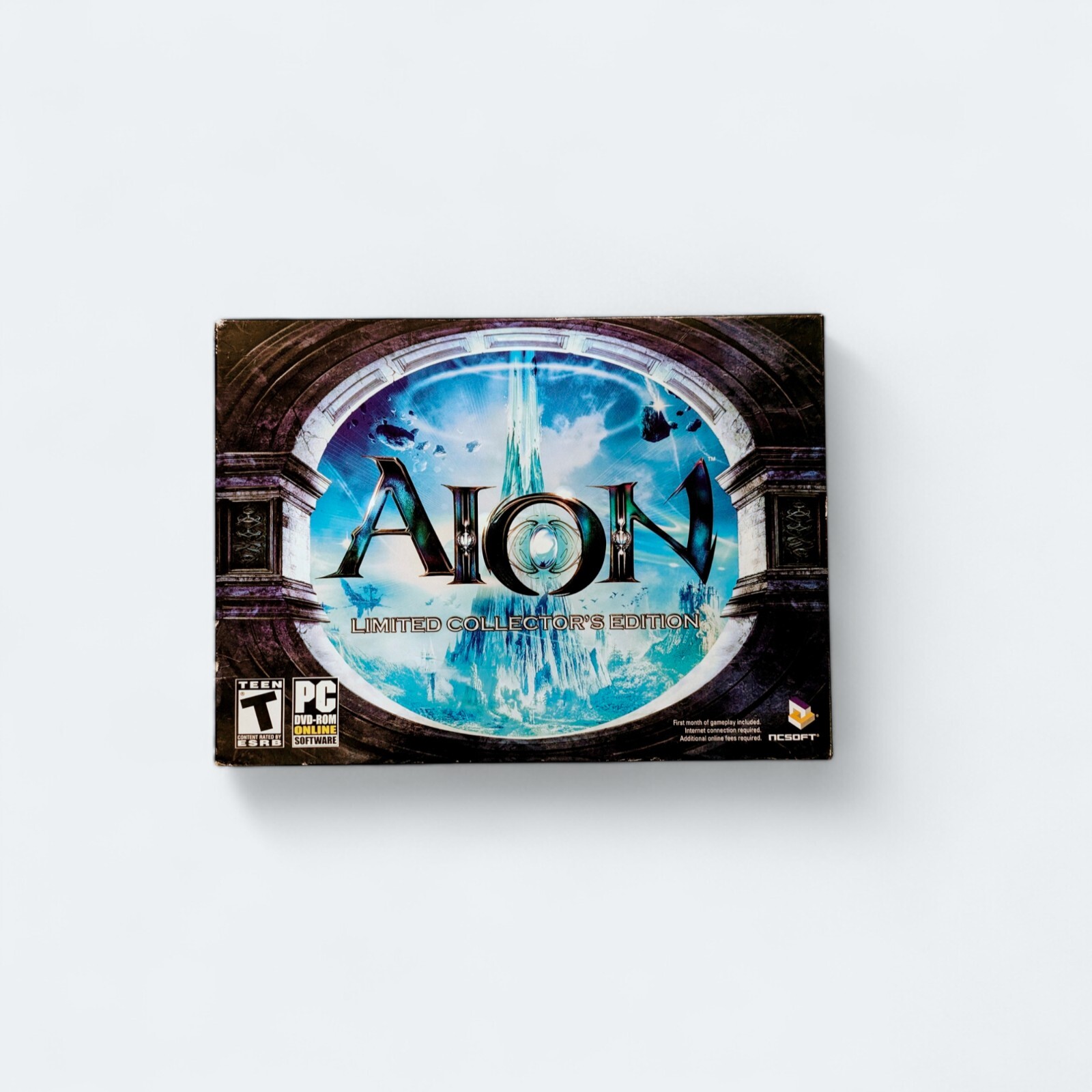 AION Limited Collector’s Edition PC DVD-ROM 2009 + Sealed Figure + 2 Posters VG