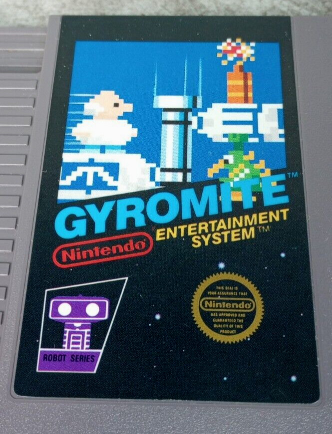 Vintage Nintendo NES GYROMITE Cartridge 5 Screw Clamshell Case Authentic 1985