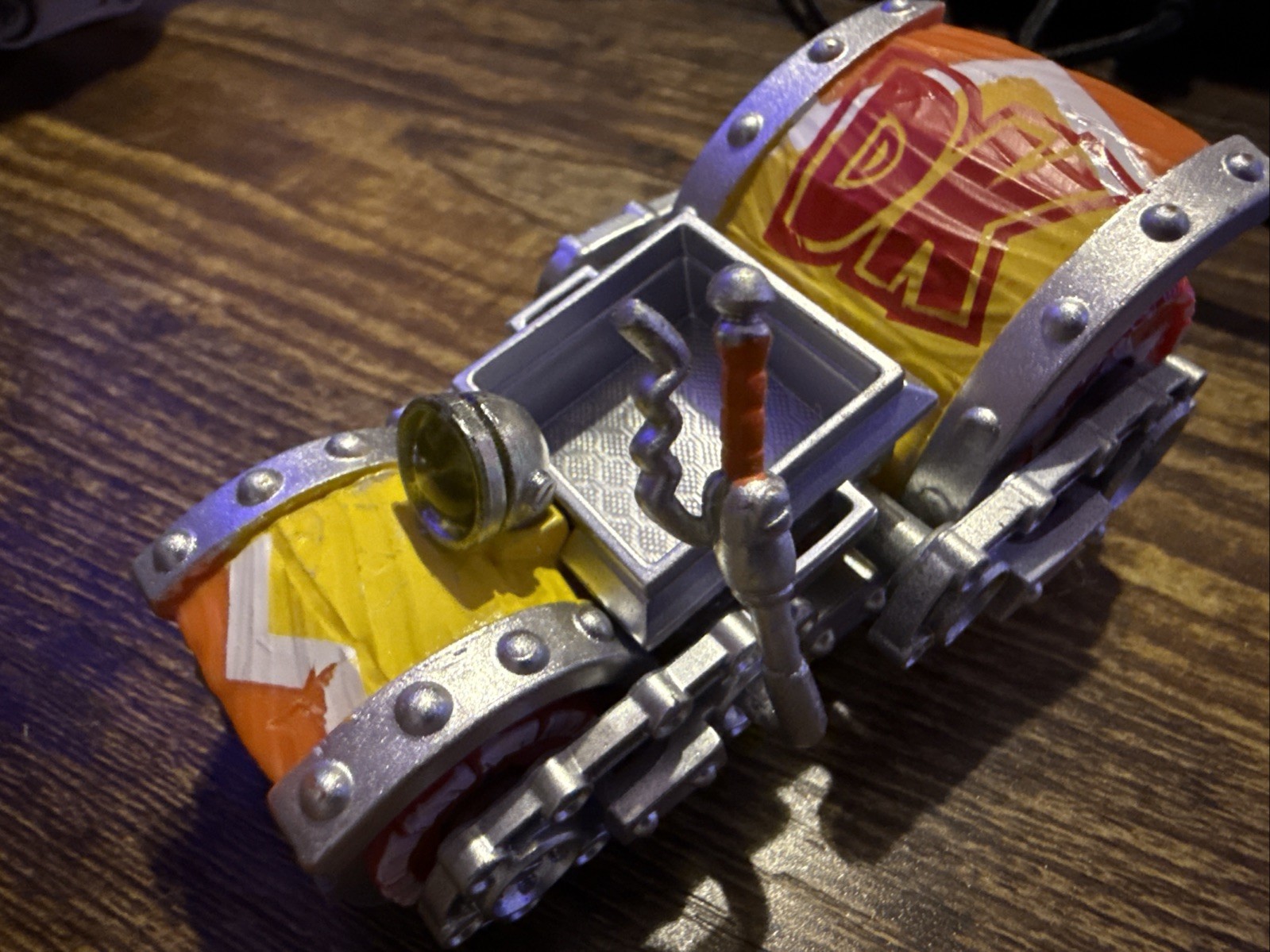 Skylanders SUPERCHARGERS Vehicle: BARREL BLASTER | Donkey Kong’s land vehicle