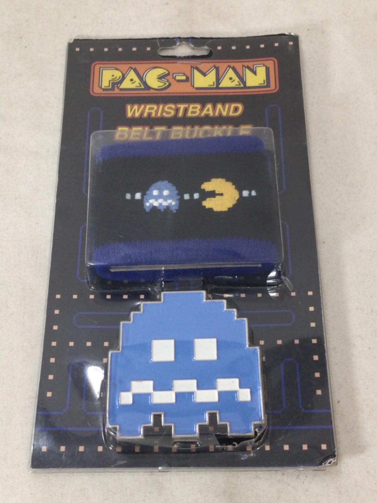 NEW 2010 Pacman Pac-Man Wristband Belt Buckle Atari Video Game Set Sealed FREESP