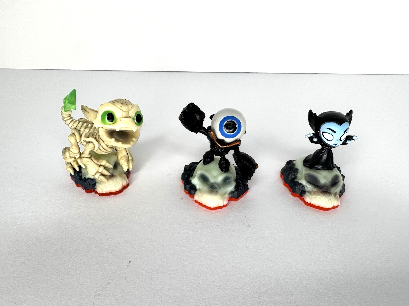 Skylanders Trap Team Undead – Hijinx, Eye Small, Funny Bone + Axe and Hand Traps