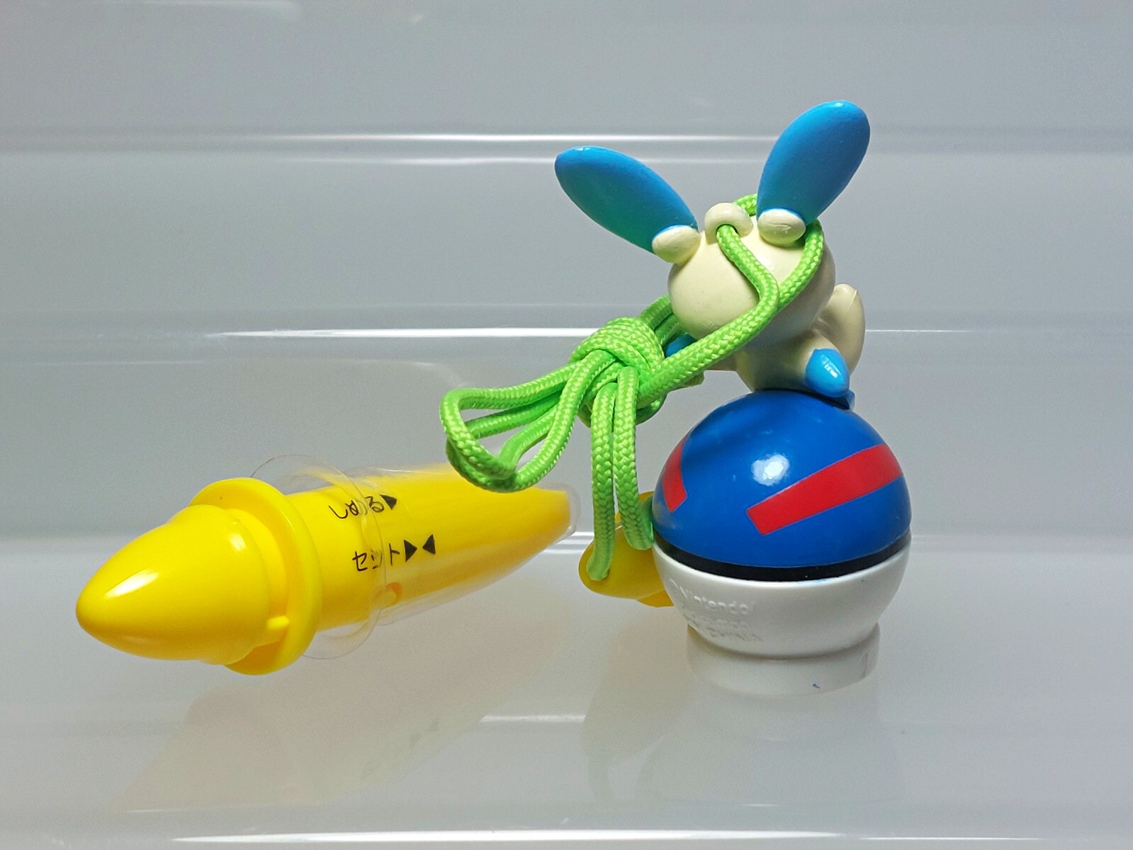 Pokemon Minun with Great Ball Whistle Figure Tomy Yujin Japan 2.4in