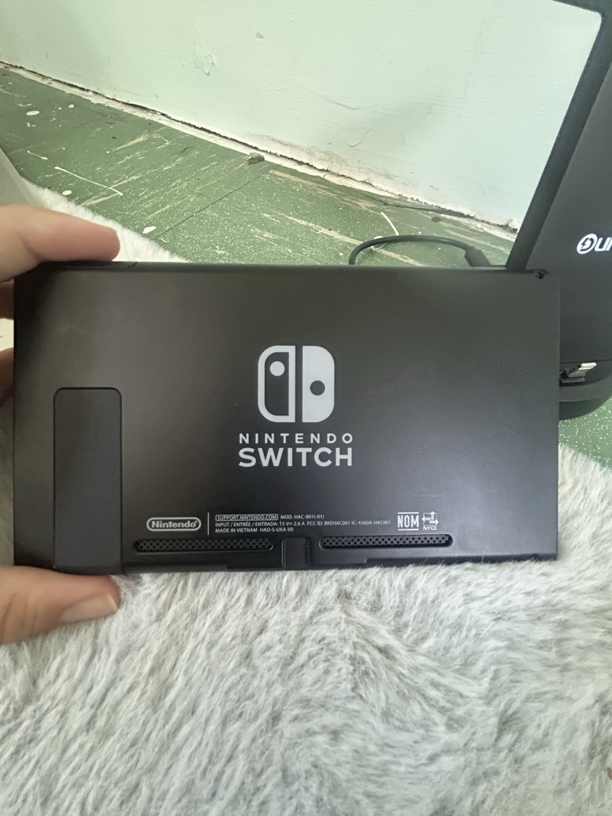 Nintendo Switch V2 Console HAC-001(-01) + 2 Joy-Con Pairs (4 Controllers) Tested