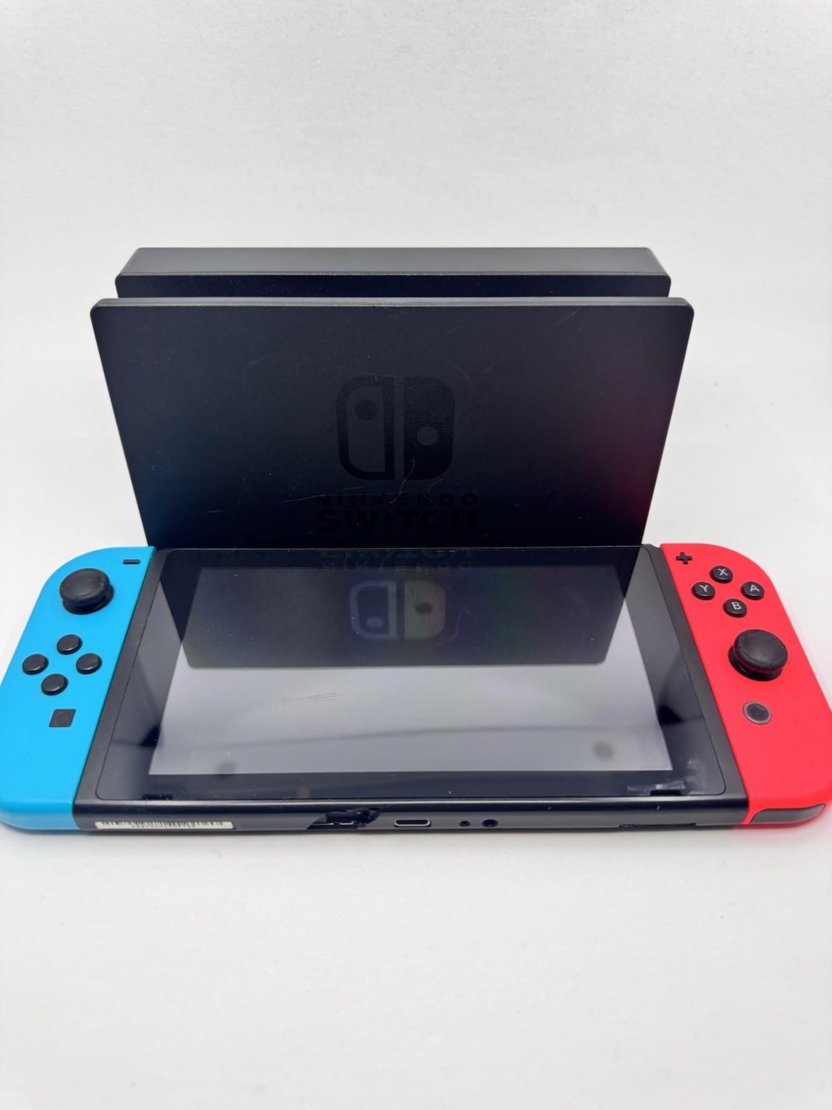 Nintendo Switch 32GB Console Neon Red/Neon Blue [Complete w/ Dock & Cables]