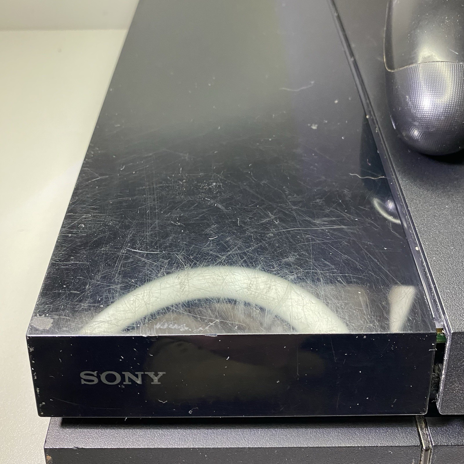 Sony PlayStation 4 500GB Gaming Console – Black (CUH-1001A) W/Controller