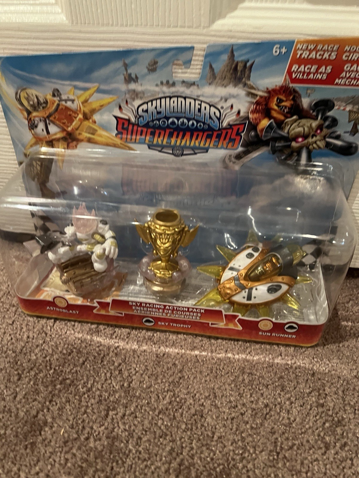 Skylanders Superchargers Sky Racing Action Pack Astroblast Sun Runner Trophy