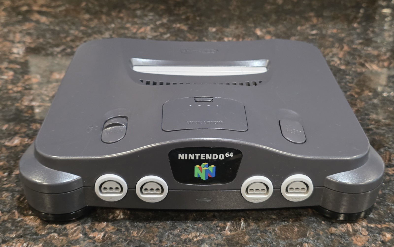 Nintendo 64 Console Bundle w/ Mortal Kombat 4, Rumble Pak & Memory Card