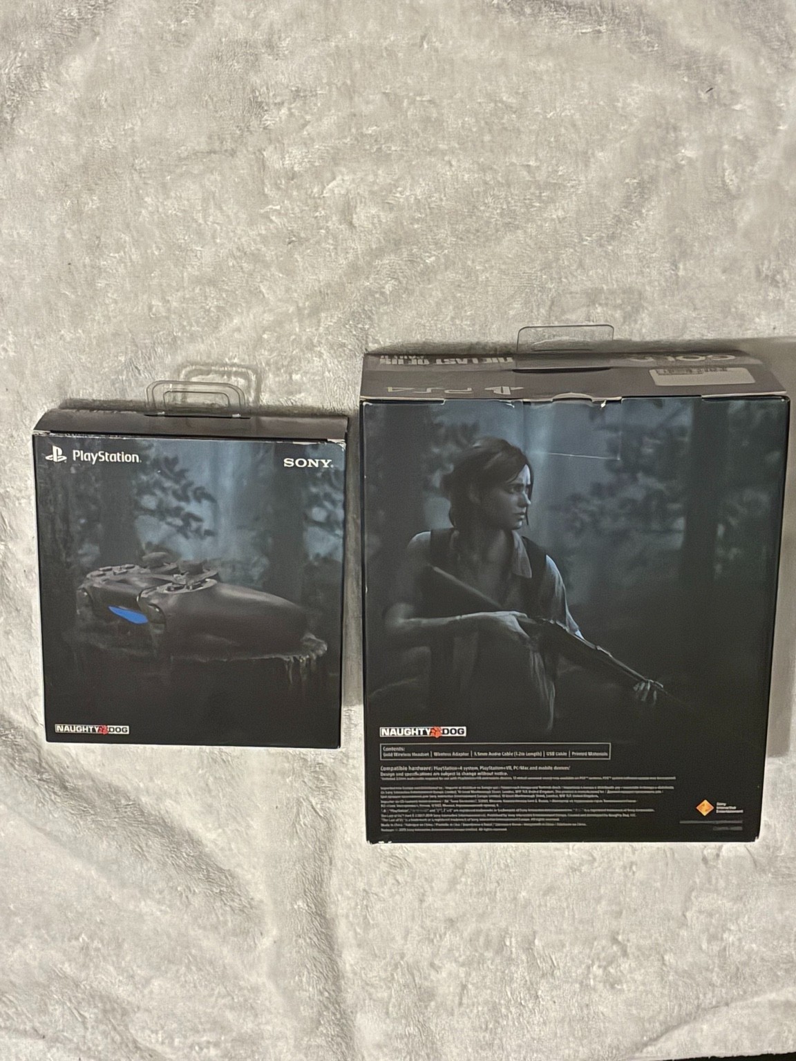 PS4 The Last of Us Part II Limited Edition Controller & Gold Headset