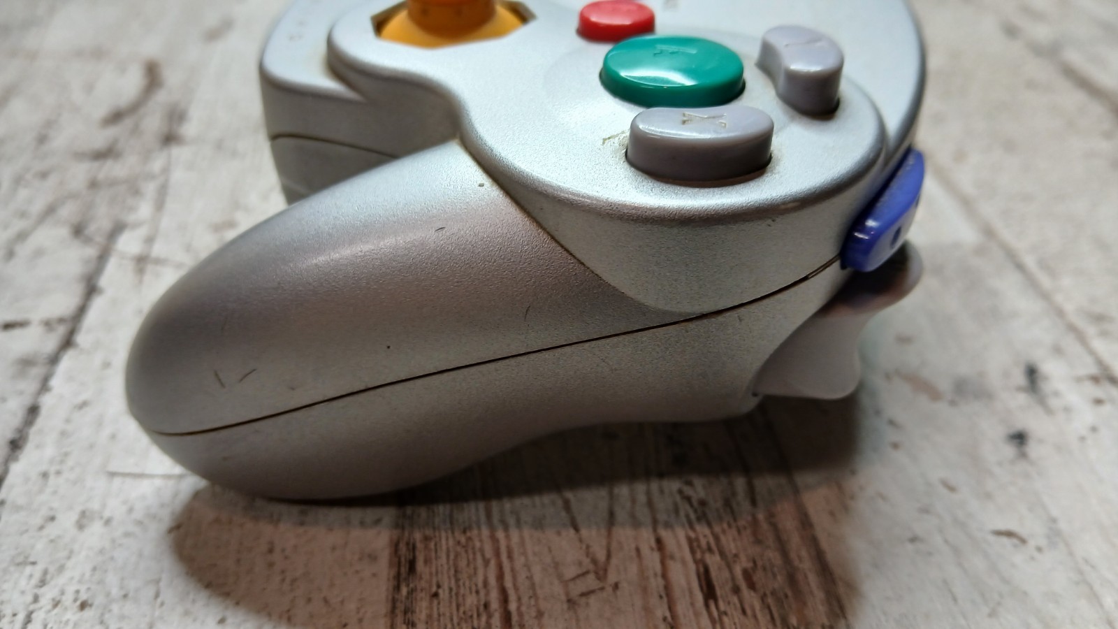 Nintendo GameCube wavebird gray controller only no receiver powers on