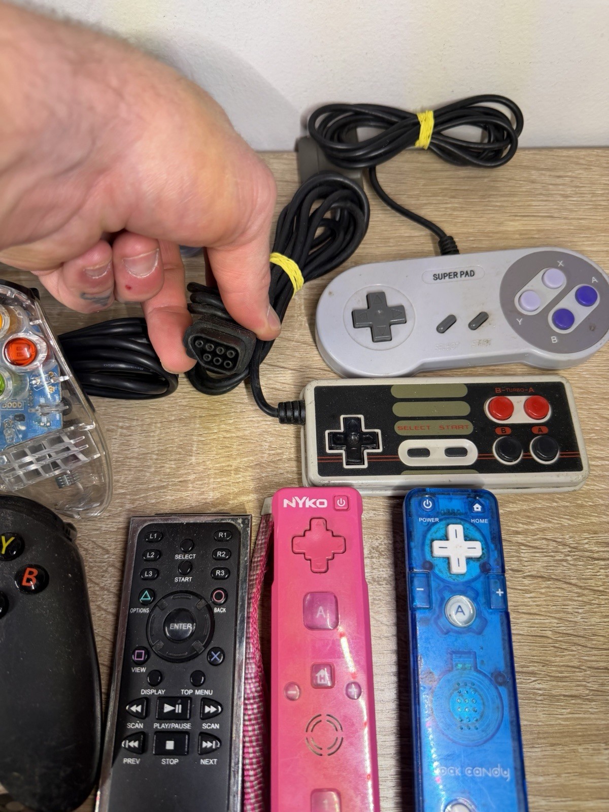 Video Game Controller Lot 3rd Party UNTESTED READ THE DESCRIPTION