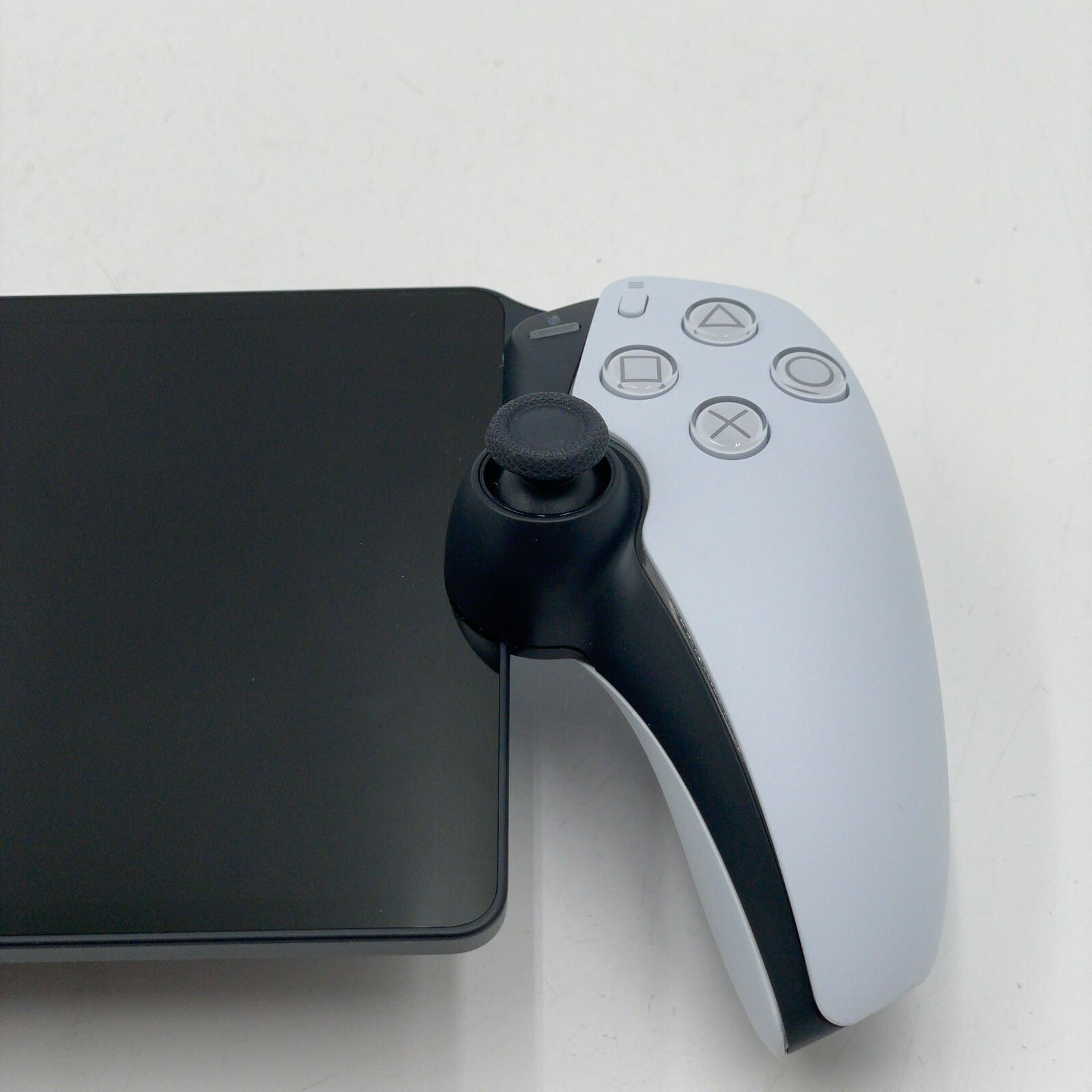 PlayStation Portal Remote Player 5 – White