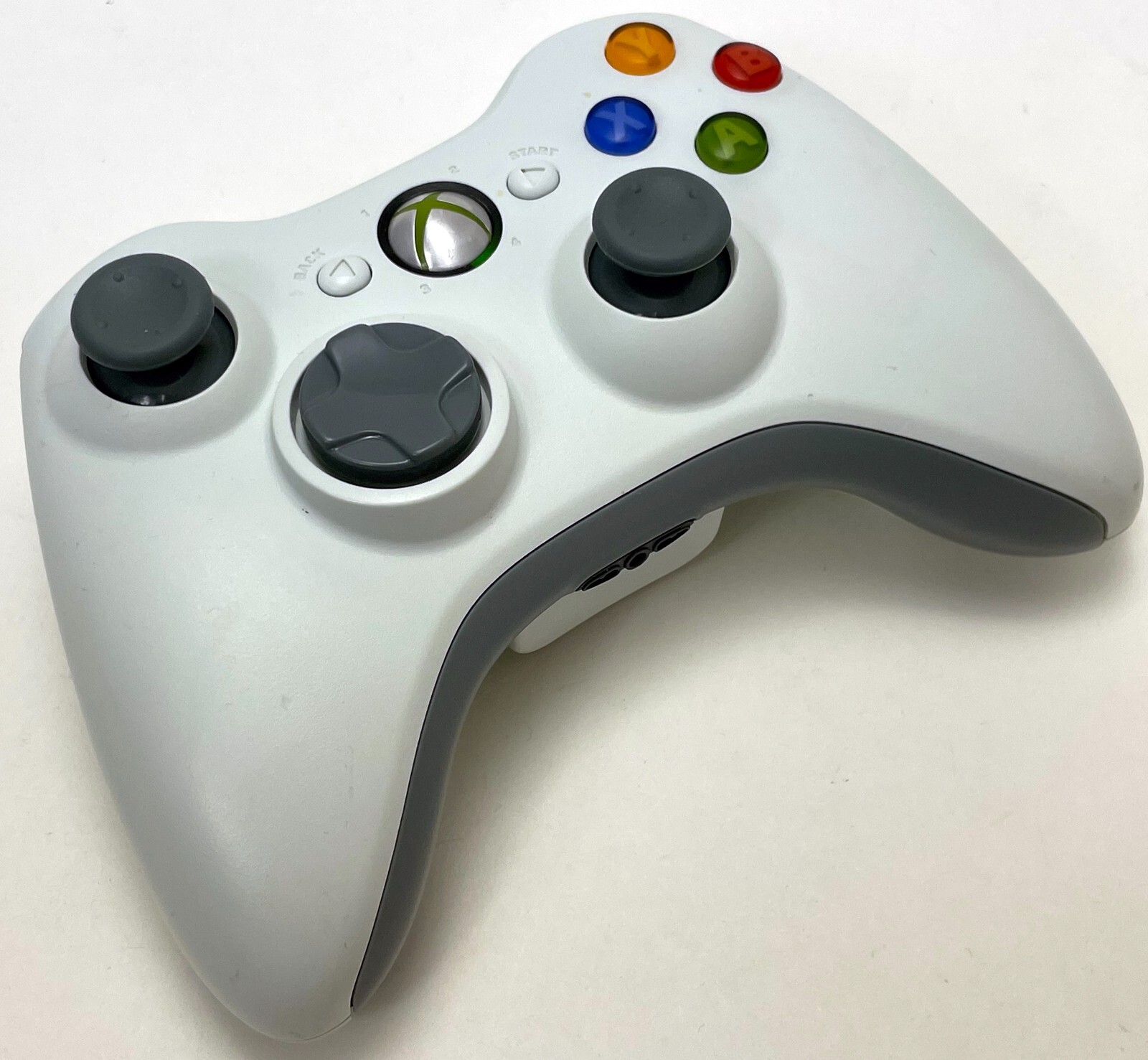 GENUINE Microsoft XBox 360 WHITE Wireless Controller gamepad OFFICIAL gaming -B-