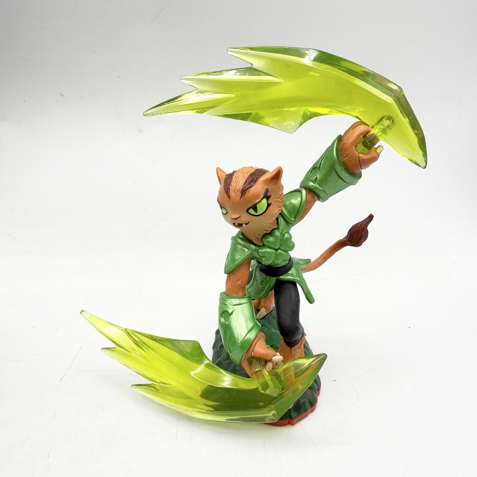 6 Skylanders Trap Team Masters & Giants Gusto Jawbreaker Head Rush Tuff Luck