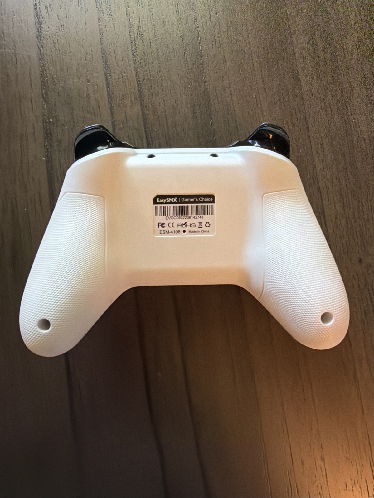 EasySMX – ESM-9124 White & Splash Controller. USB-C. No Cable