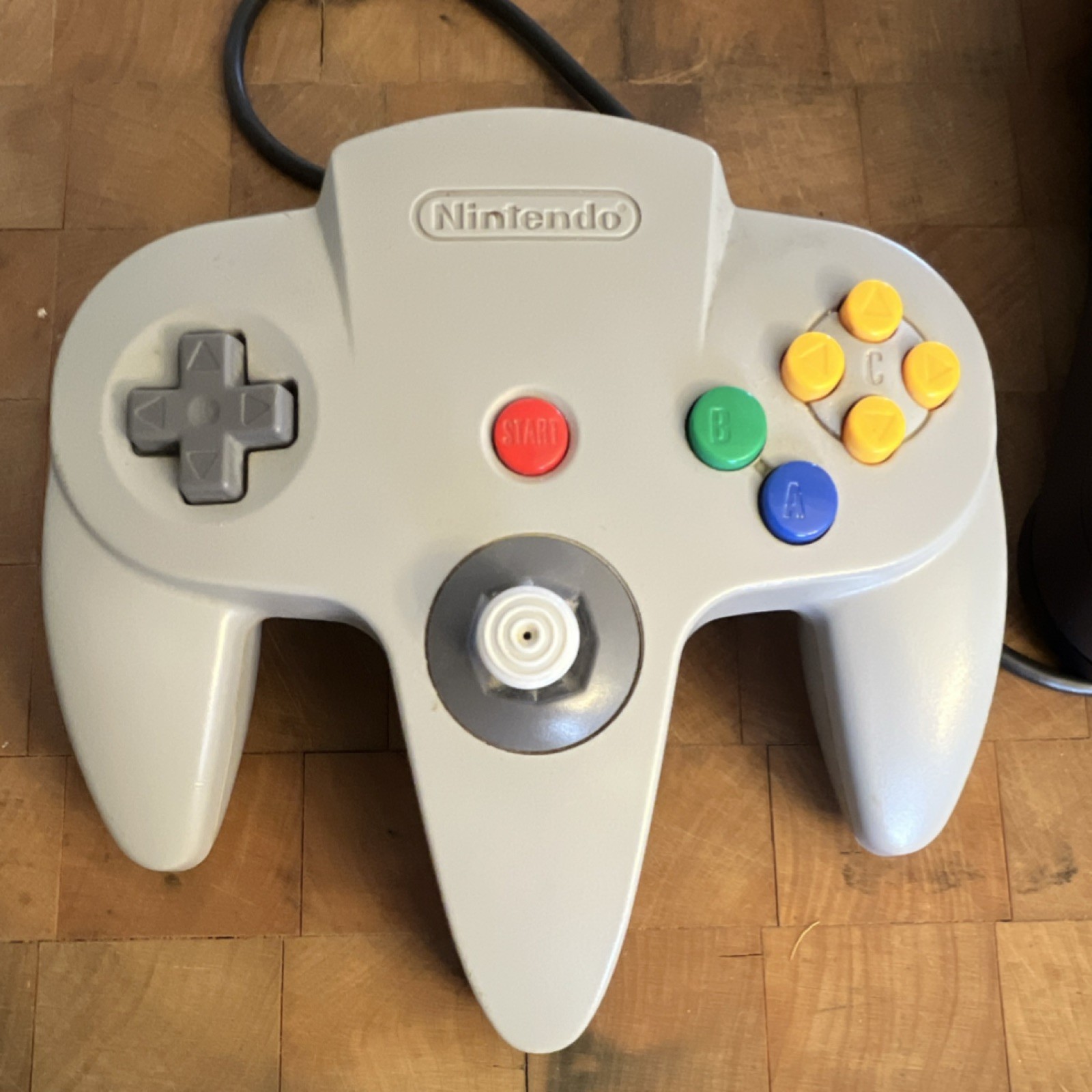Nintendo 64 NUS-001 Black Console with Cords and Gray Controller