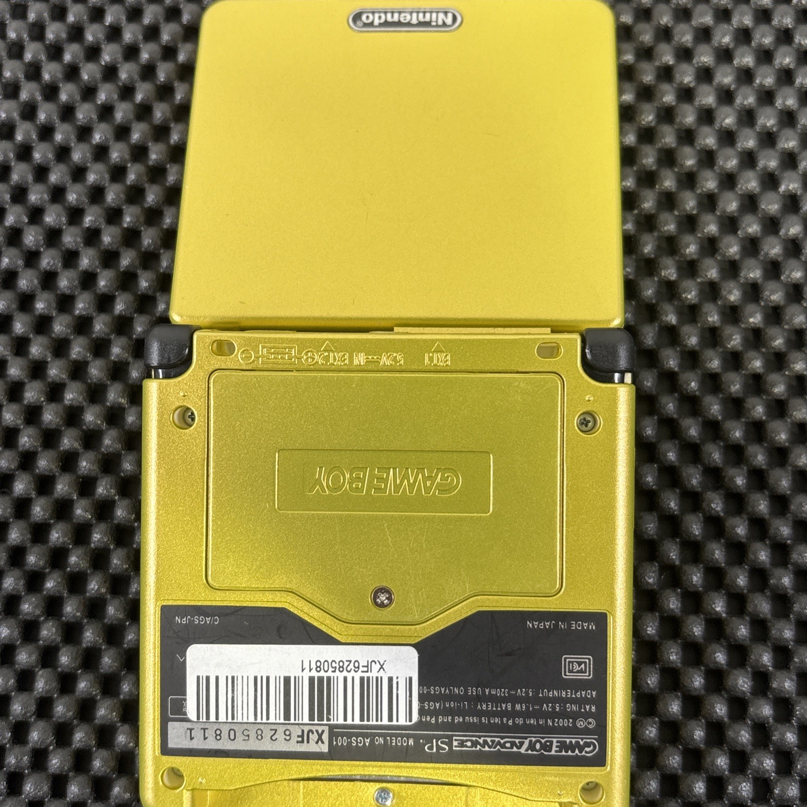 Nintendo Game Boy Advance SP Gold w/Tony Hawk’s Underground 2 OEM Charger