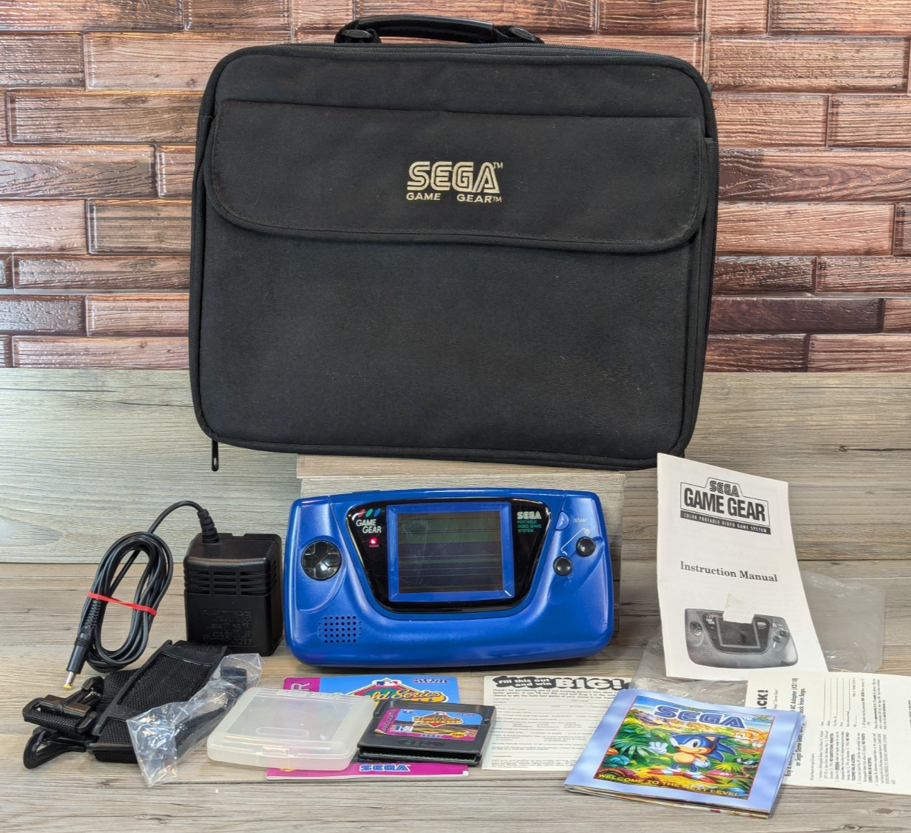 Sega Game Gear 2110 Blue W/ World Series Baseball Manual Inserts & Case See Desc