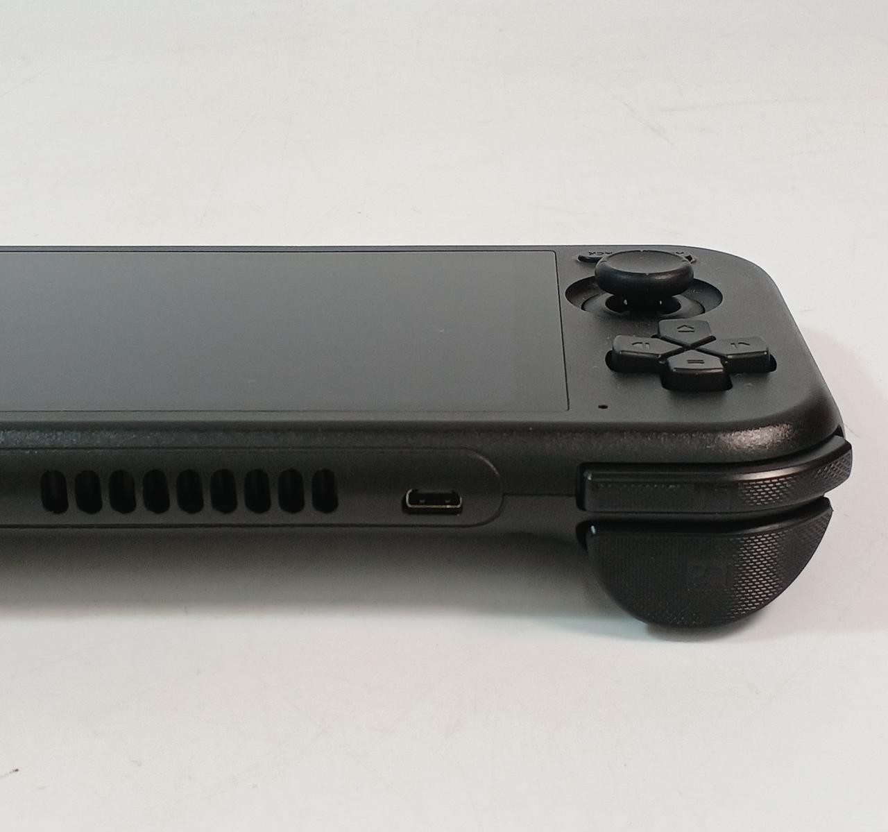 Portable Game Device Model RETROID POCKET4 RETROID