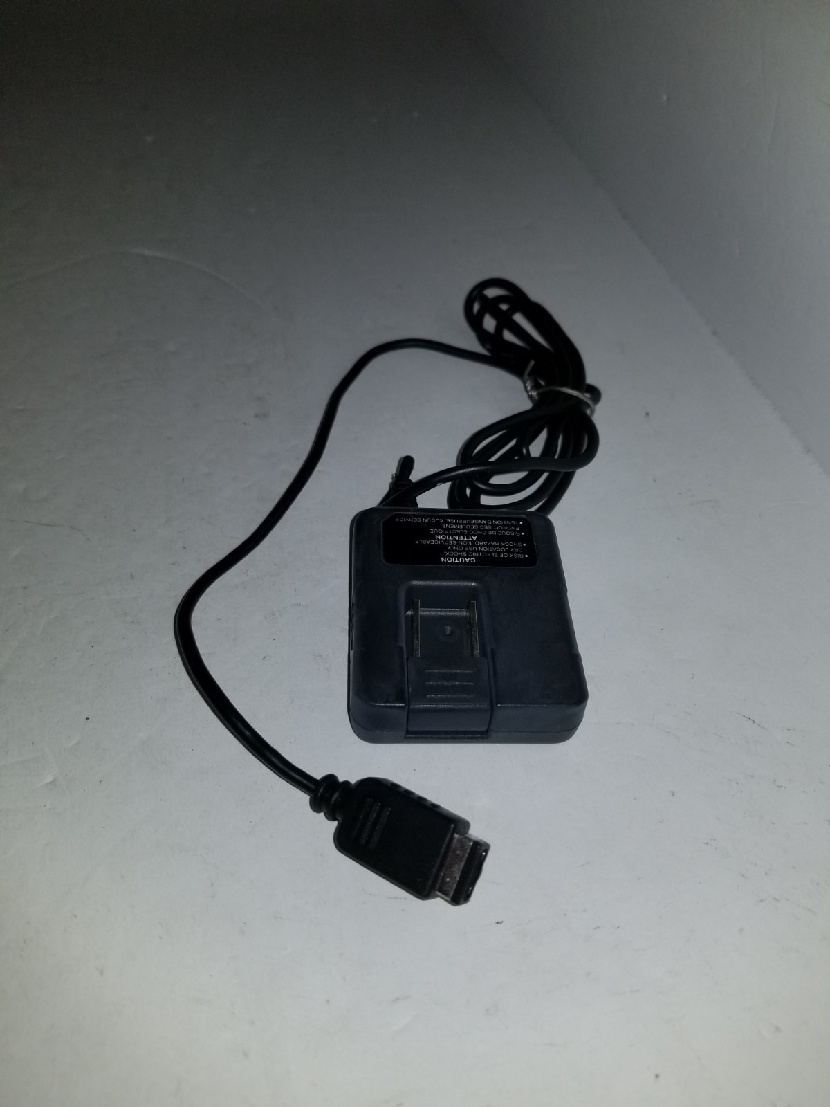 110V Ac Power Adapter with fold away Prongs for Gameboy Advance SP System P18