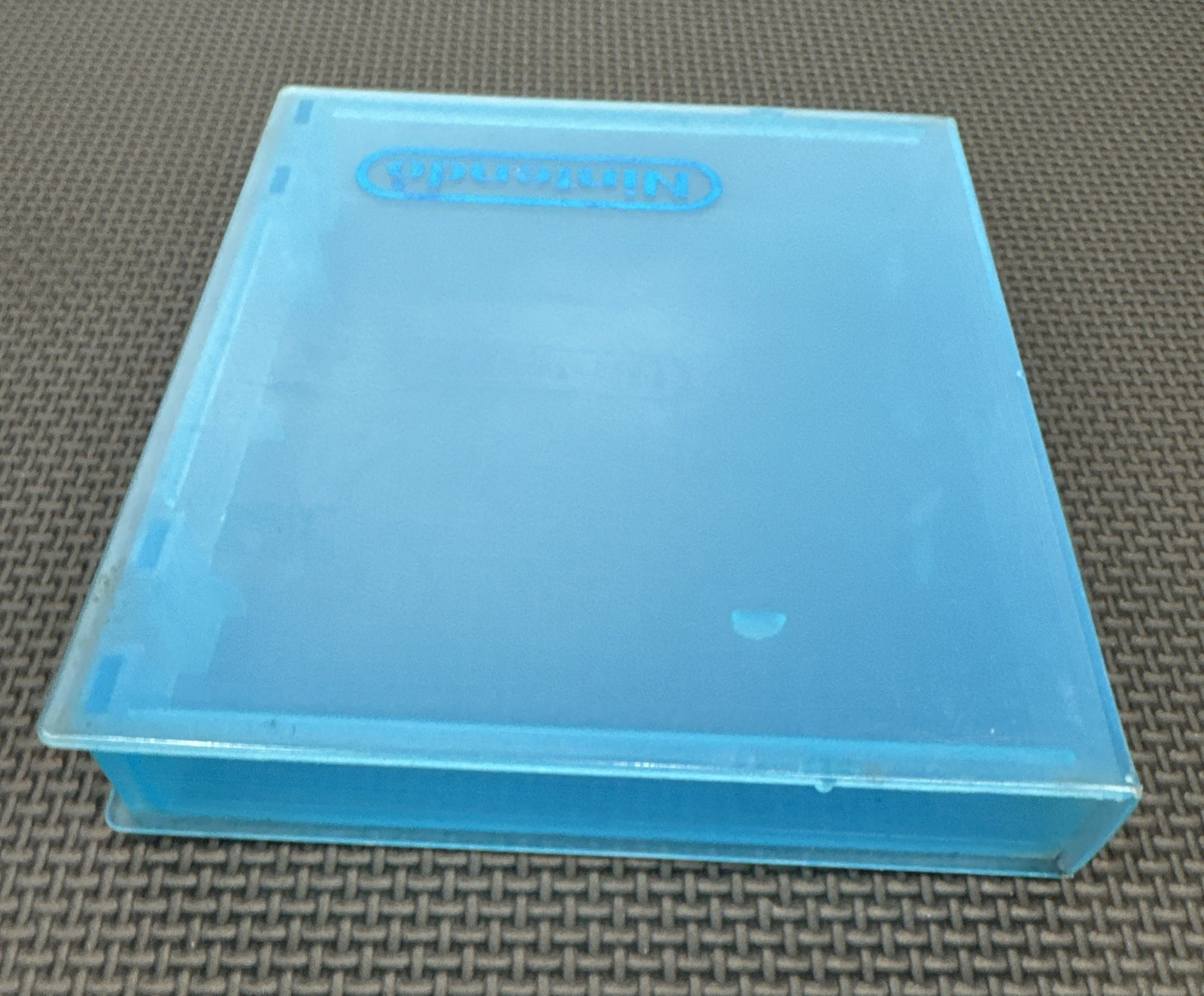 Nintendo Clear Blue Plastic NES Cartridge Hard Clamshell Case