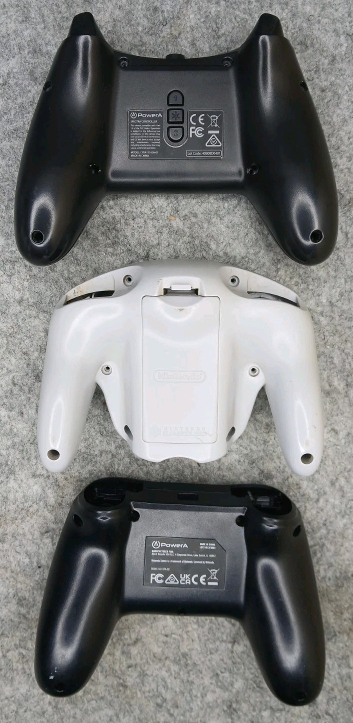 Lot 26 Third Party Controller Shells + 4 Wii Nunchuck Shells Screws Parts Repair