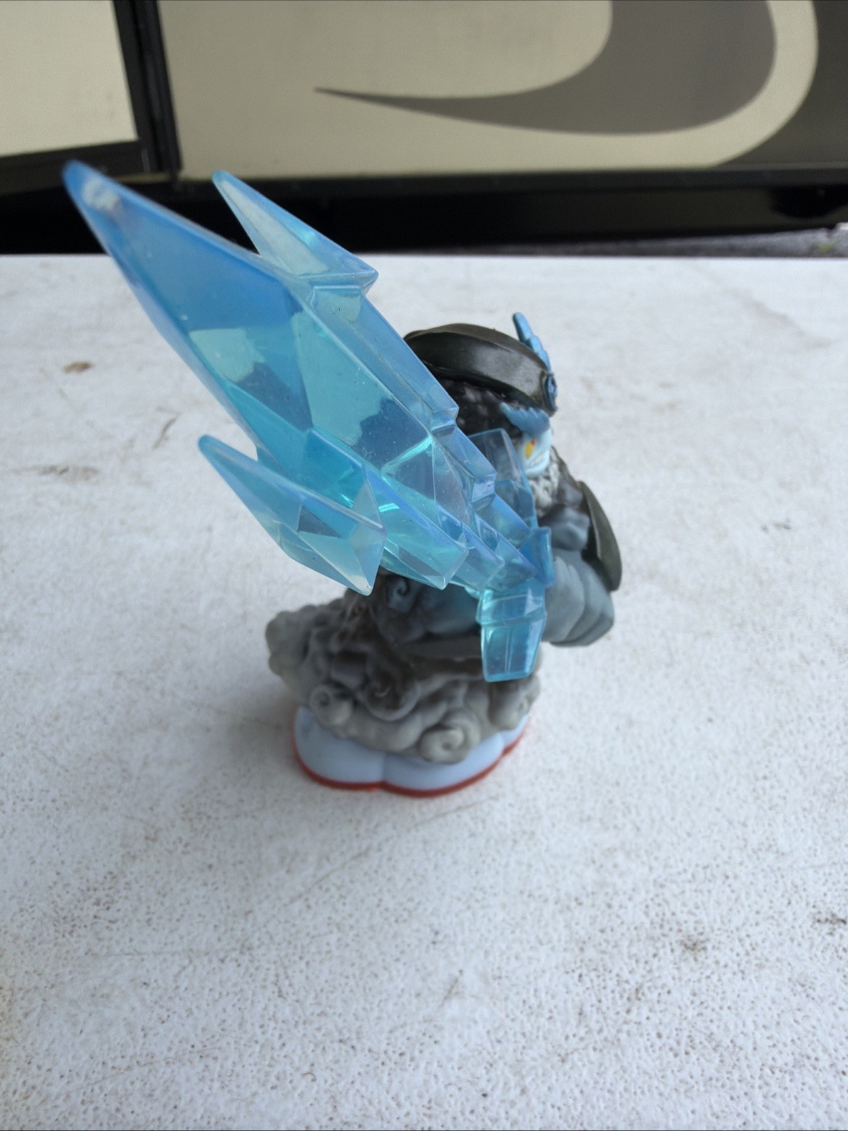 Skylanders Trap Team THUNDERBOLT Model No. 87171888