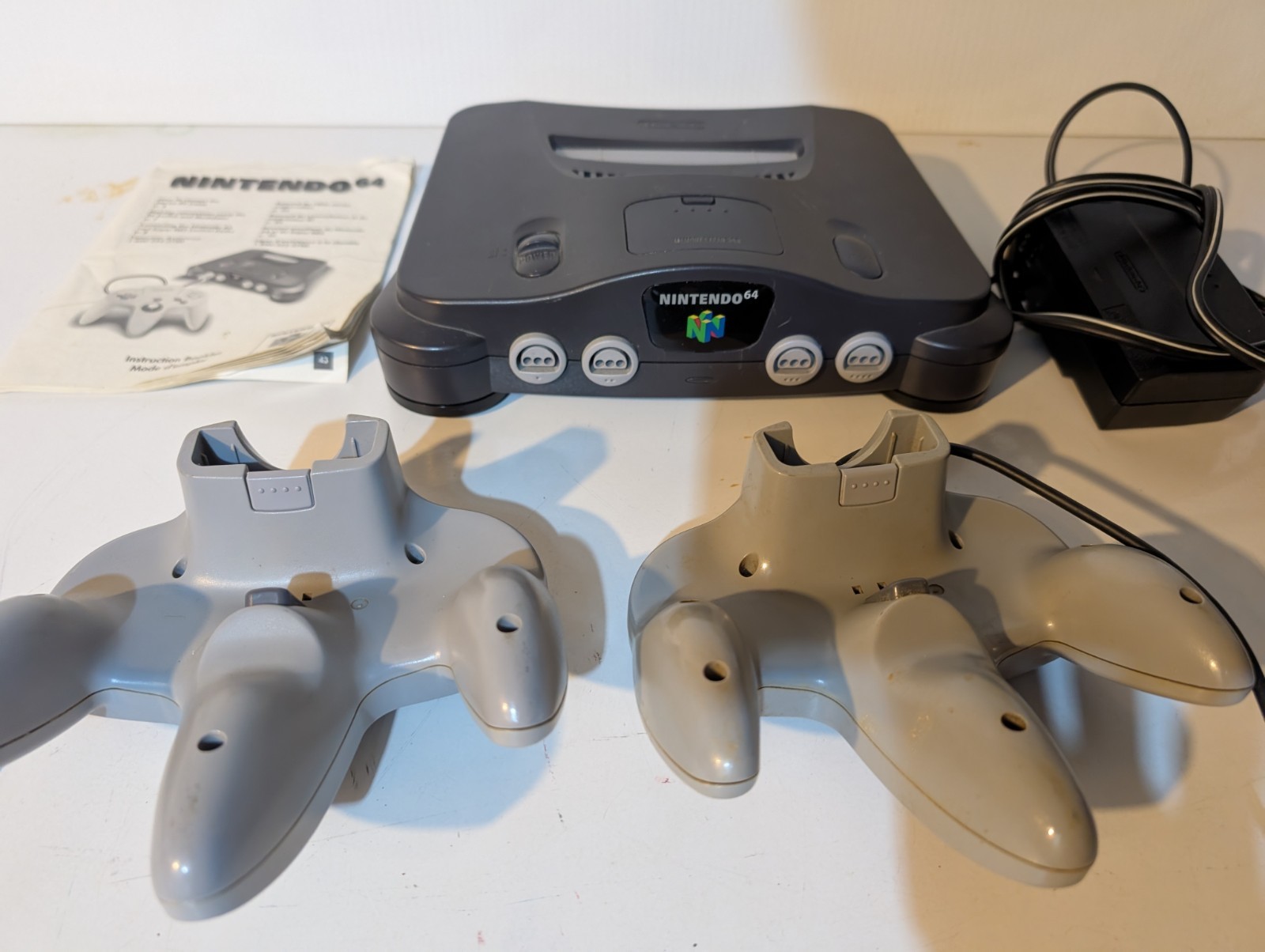 Nintendo 64 N64 Original System Console With 2 Original Controllers & Cords!