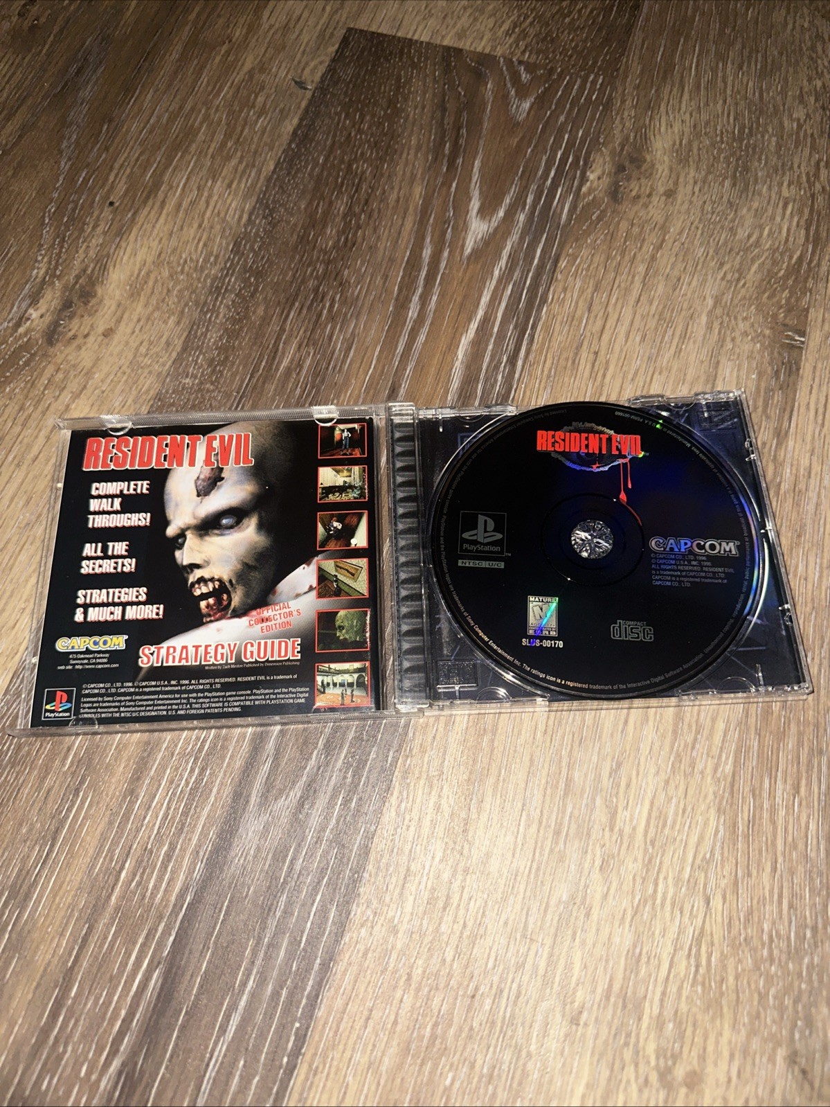 Resident Evil (Sony PlayStation 1, 1996) Jewel Case w/Reg Card *Rare!*