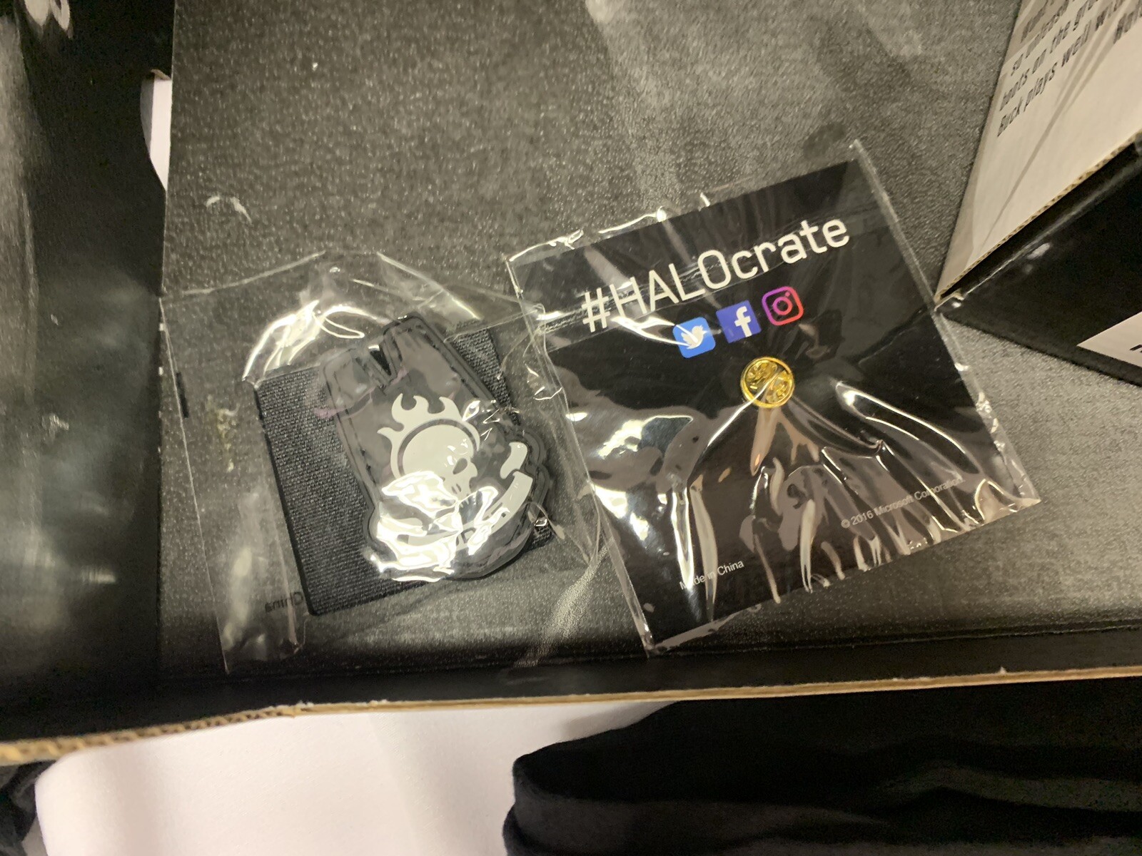 Halo Legendary Loot Crate 343 Industries Size XL Clothing! NEW!!