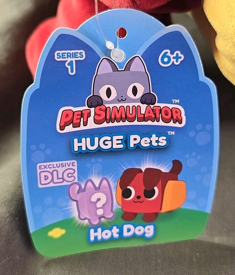 Pet Simulator Huge Pet Hot Dog Plush with Exclusive DLC NEW