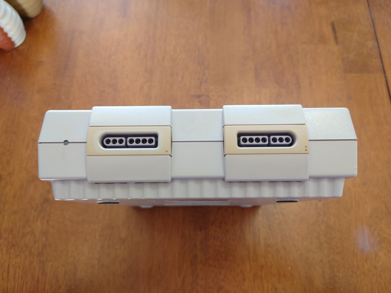 Super Nintendo SNES 1CHIP-02 Console with 2 Controllers and Cables