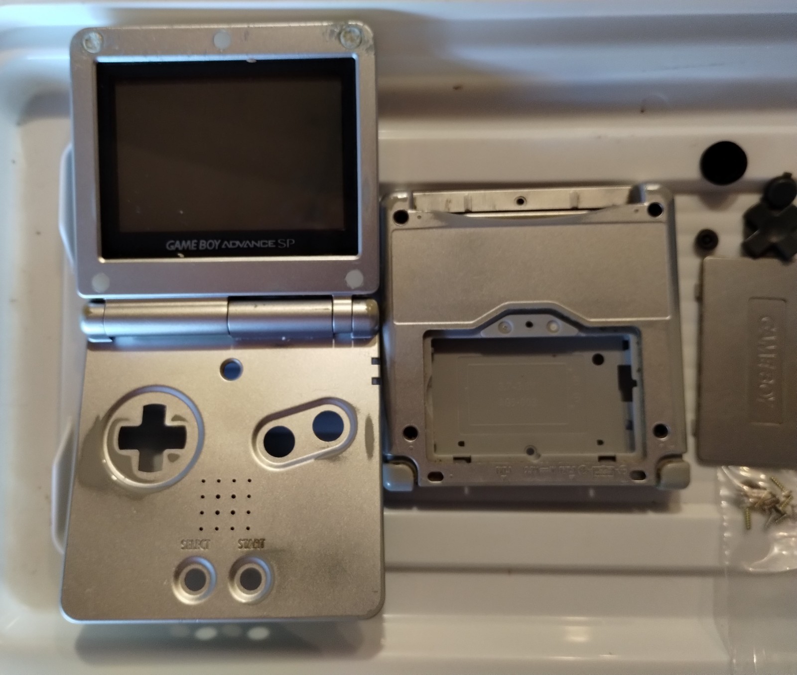 Nintendo Gameboy Advance SP AGS-001 Silver Handheld System FOR PARTS/REPAIR