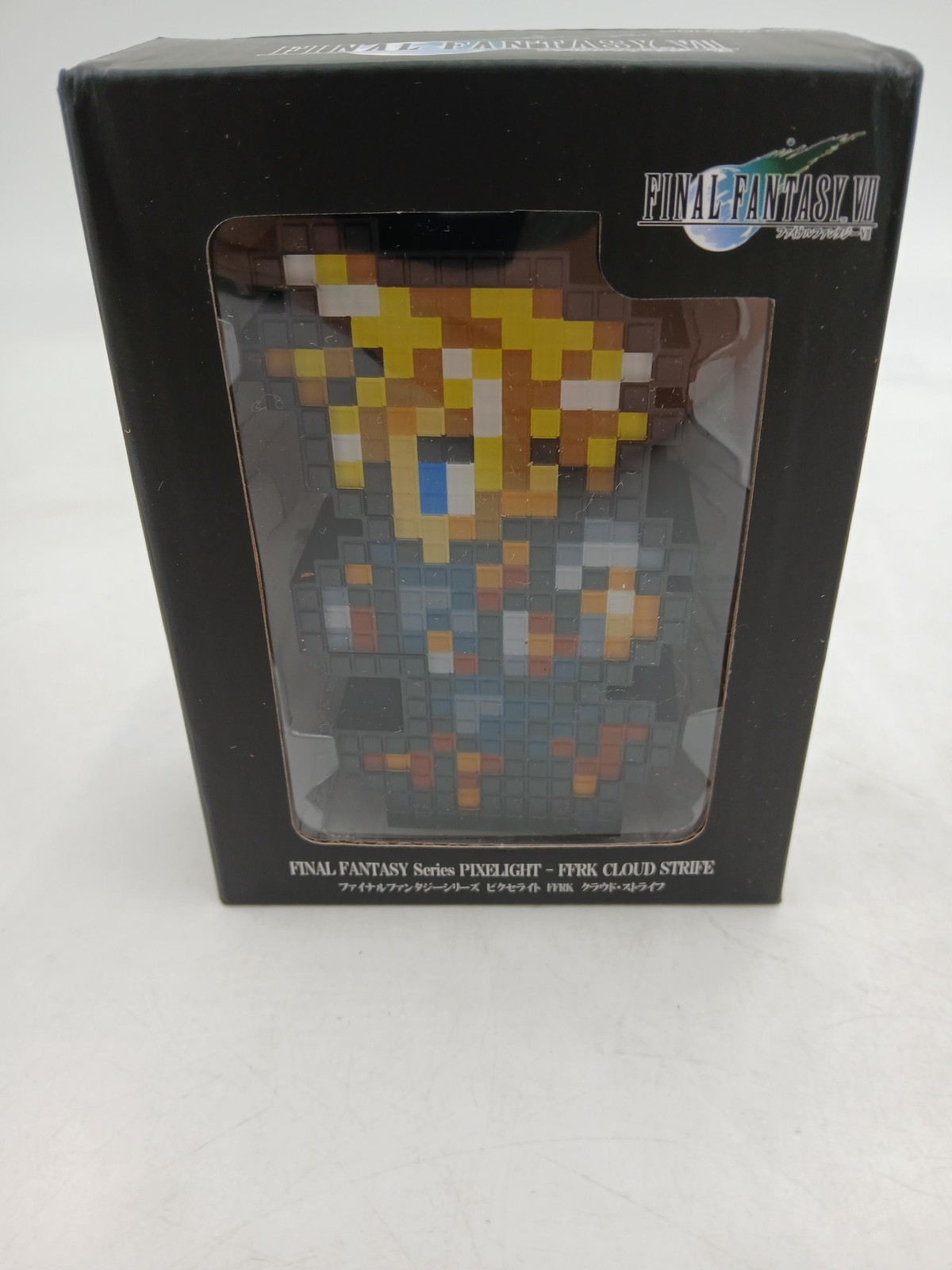 Final Fantasy VII PixelLight Lamp Cloud Strife FFRK Square Enix Black Multicolor