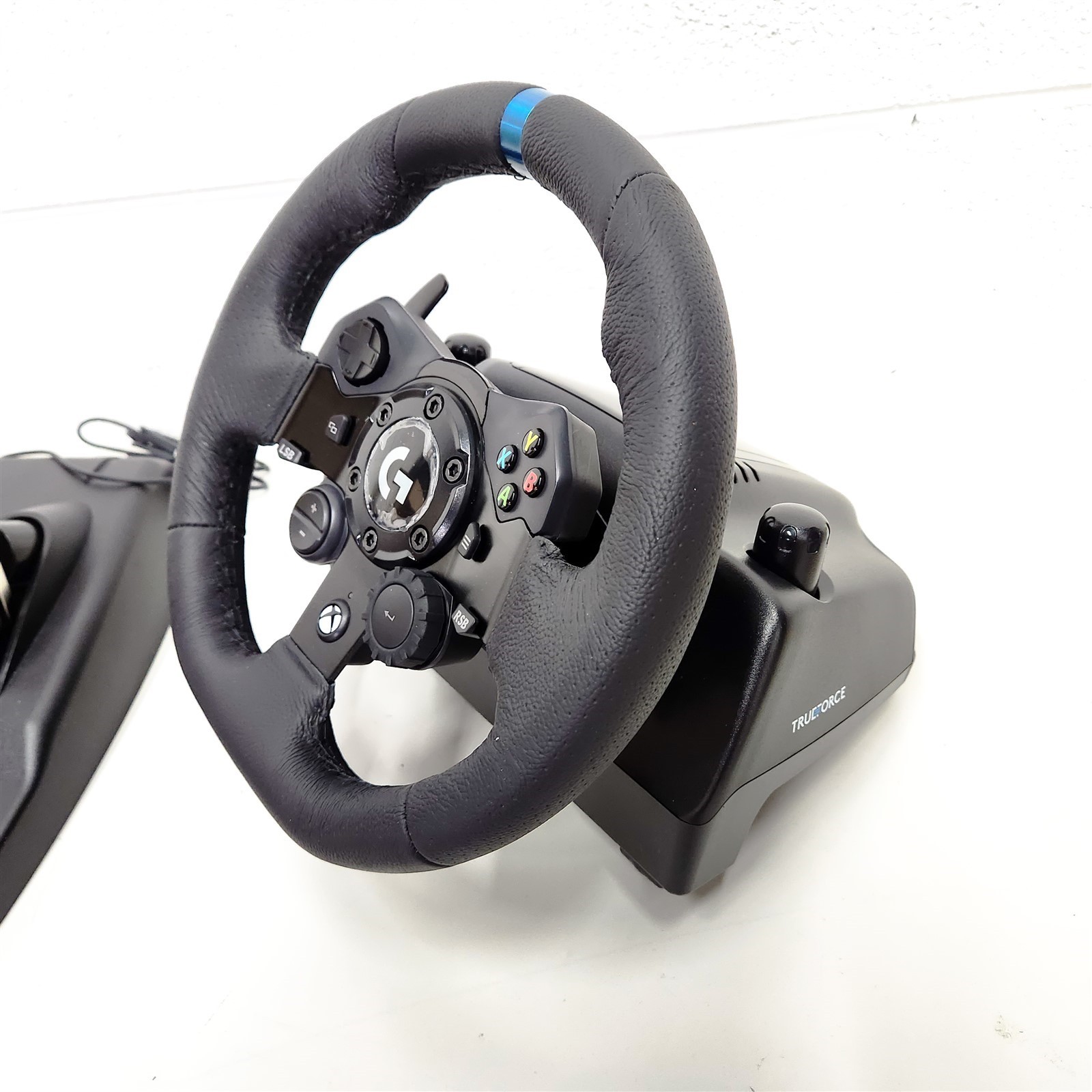 Logitech G923 Racing Wheel and Pedals for Xbox X|S, Xbox One and PC