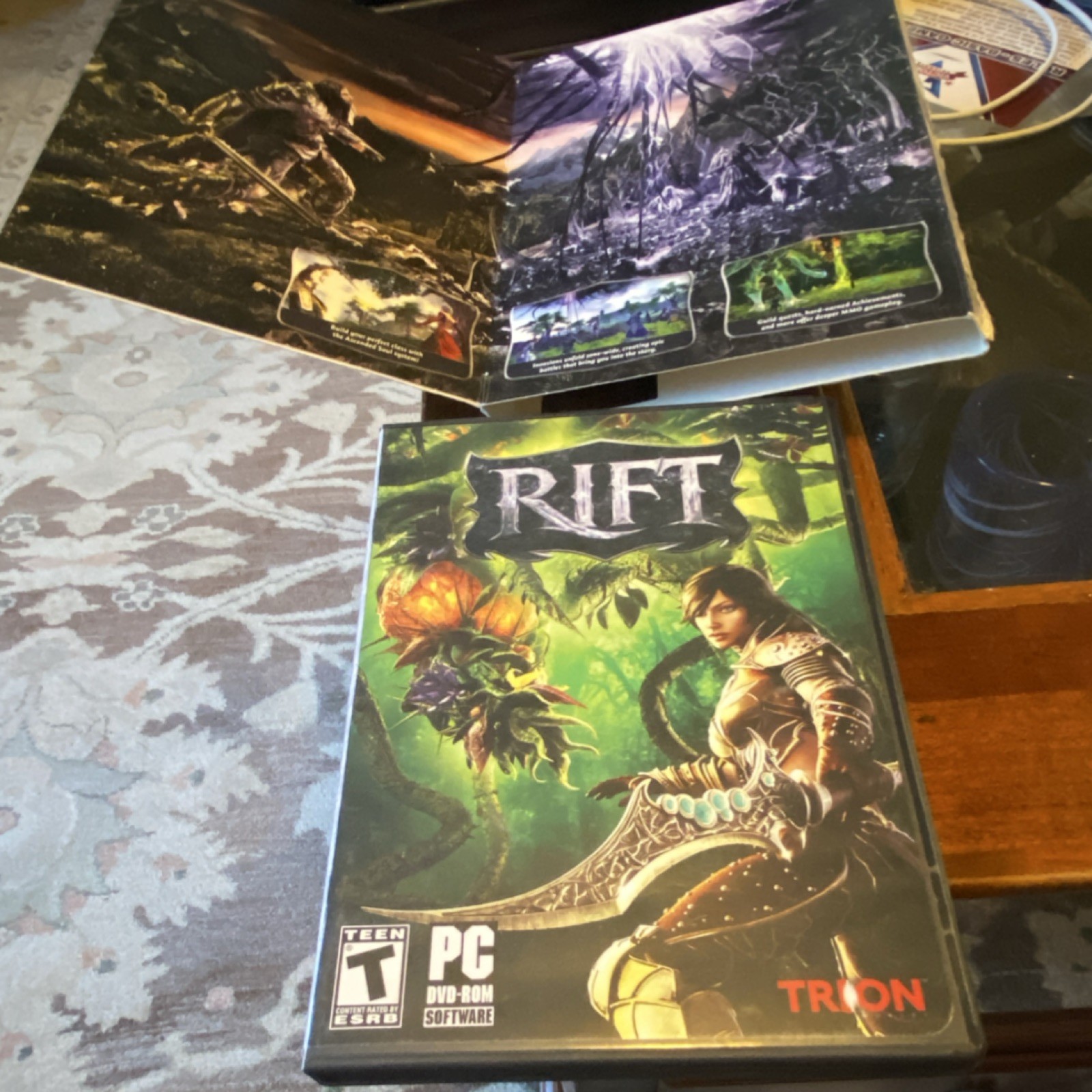 Trion RIFT PC DVD-ROM MMORPG Role Playing w/ Manual T-Teen 2011 NTSC-U/C