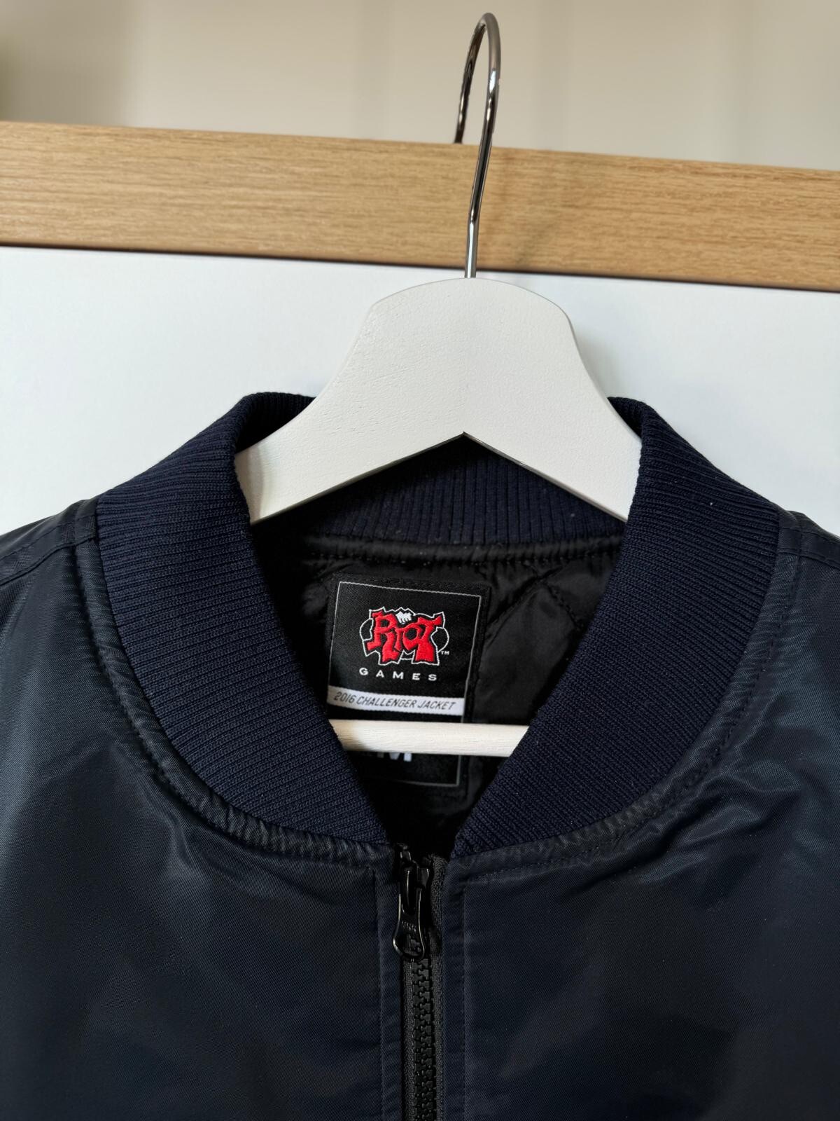 League Of Legends 2016 World Championship Challenger Jacket LoL (Medium)
