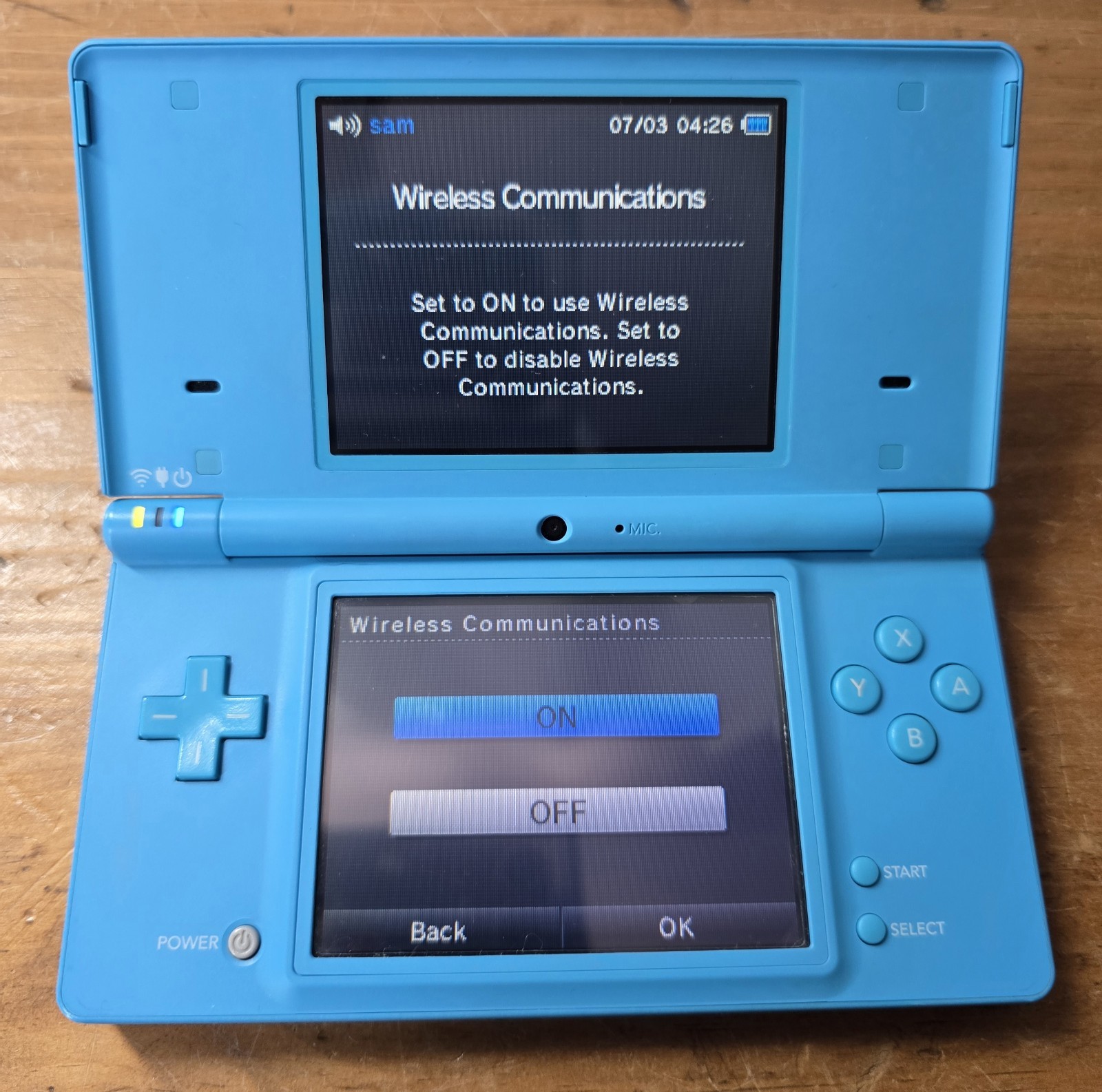 Nintendo DSi TWL.001 Teal Blue Video Game Handheld System W/Charger WORKING