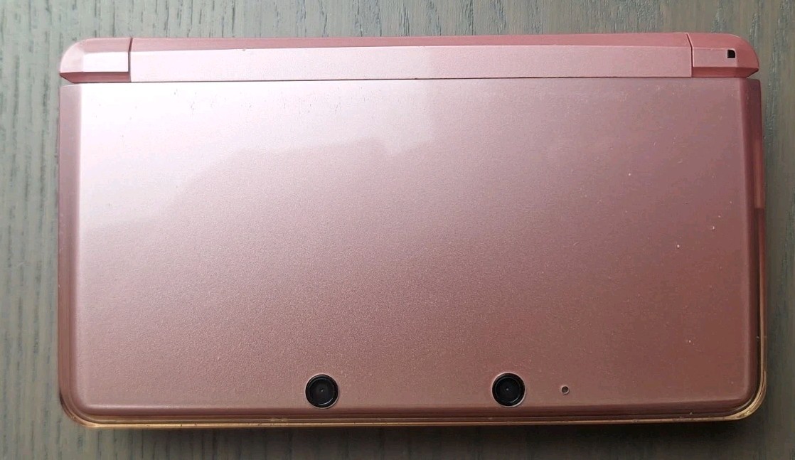 Nintendo 3DS Misty Pink Region Free Console 16GB Tested Good Condition CIB