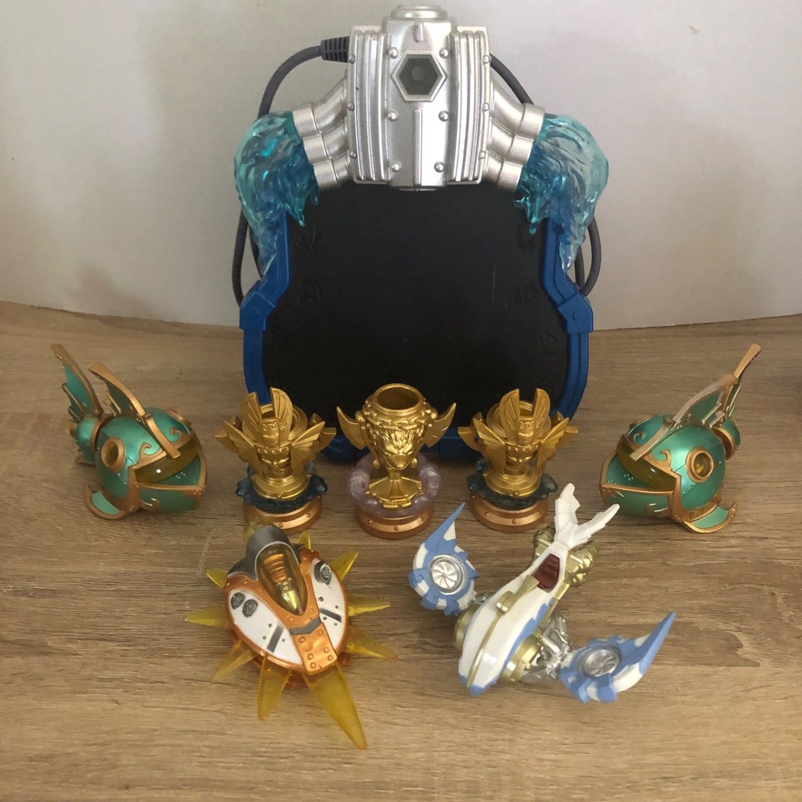 Skylanders Super Chargers Lot Of 20 Portal Power Character Figures Xbox 360