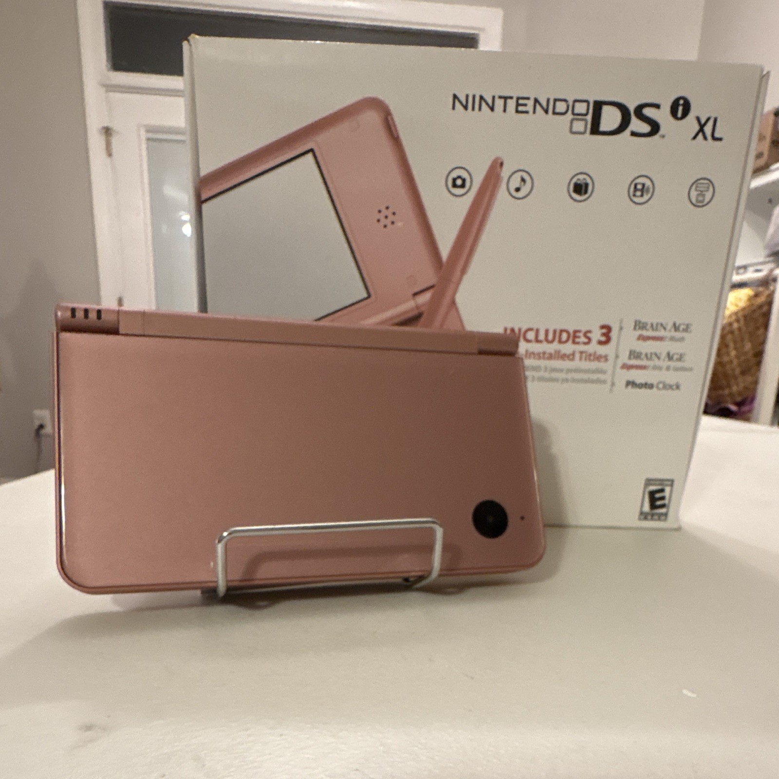 Nintendo DSi XL Metallic rose Handheld System NTSC-U/C w/ Box Stylus Manuals
