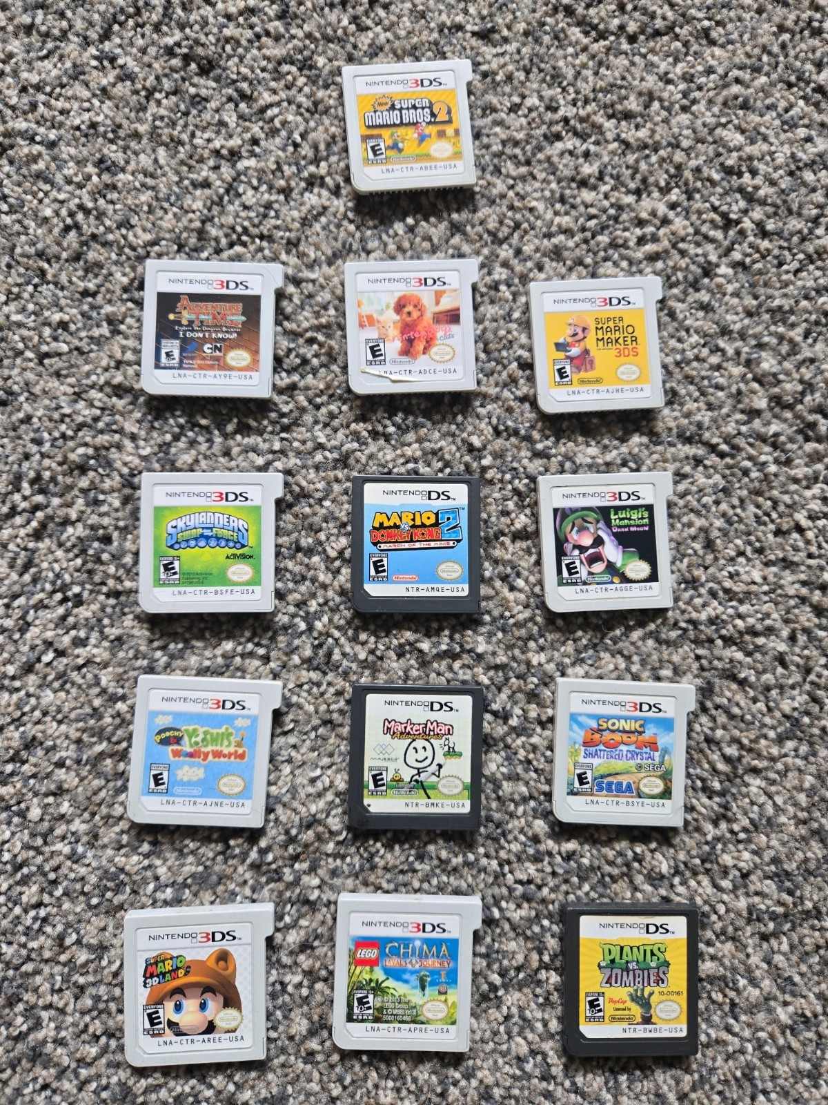 X2 Nintendo 3ds 1 blue 1 red plus 13 games