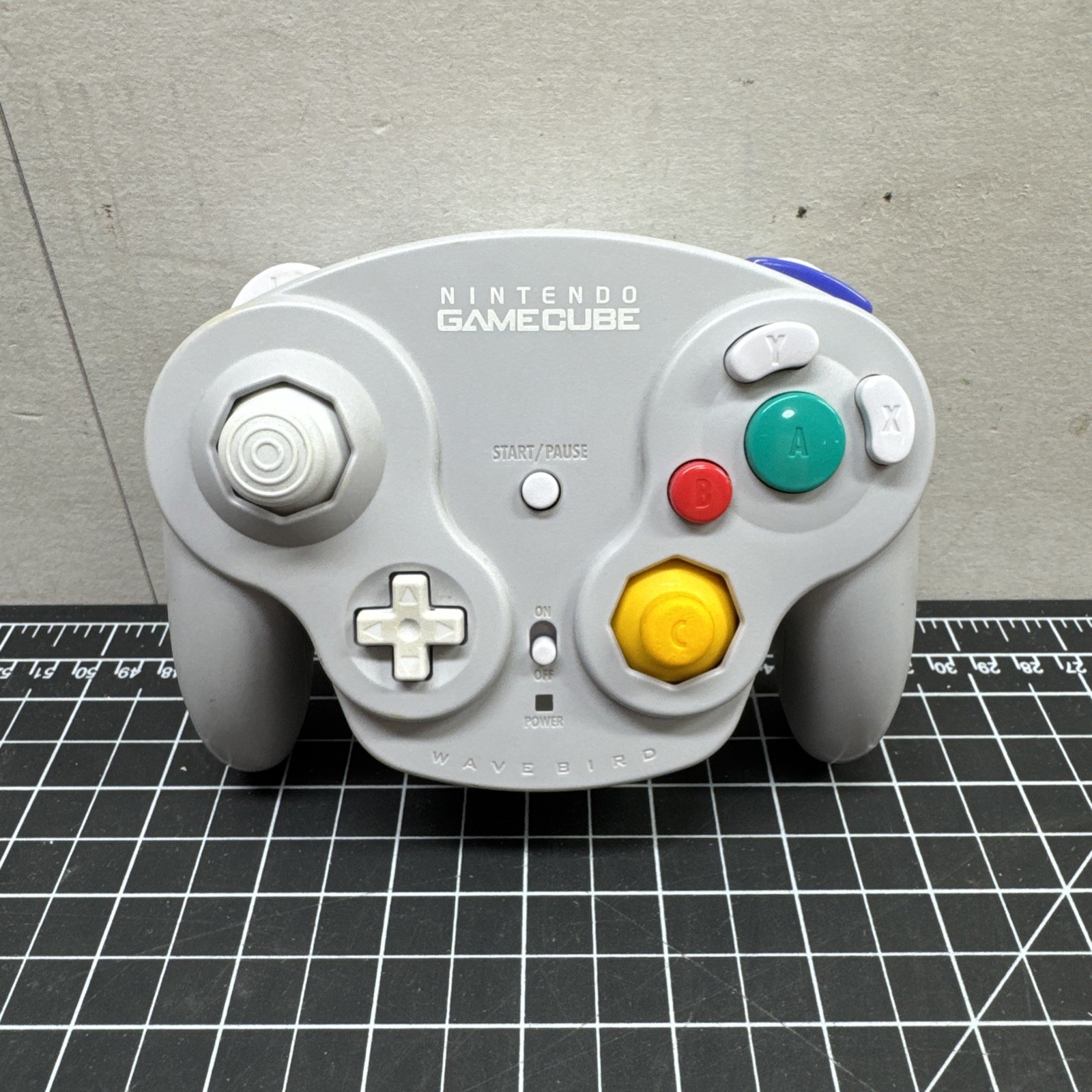 Nintendo Gamecube Wavebird Controller. DOL-004. ONLY H42