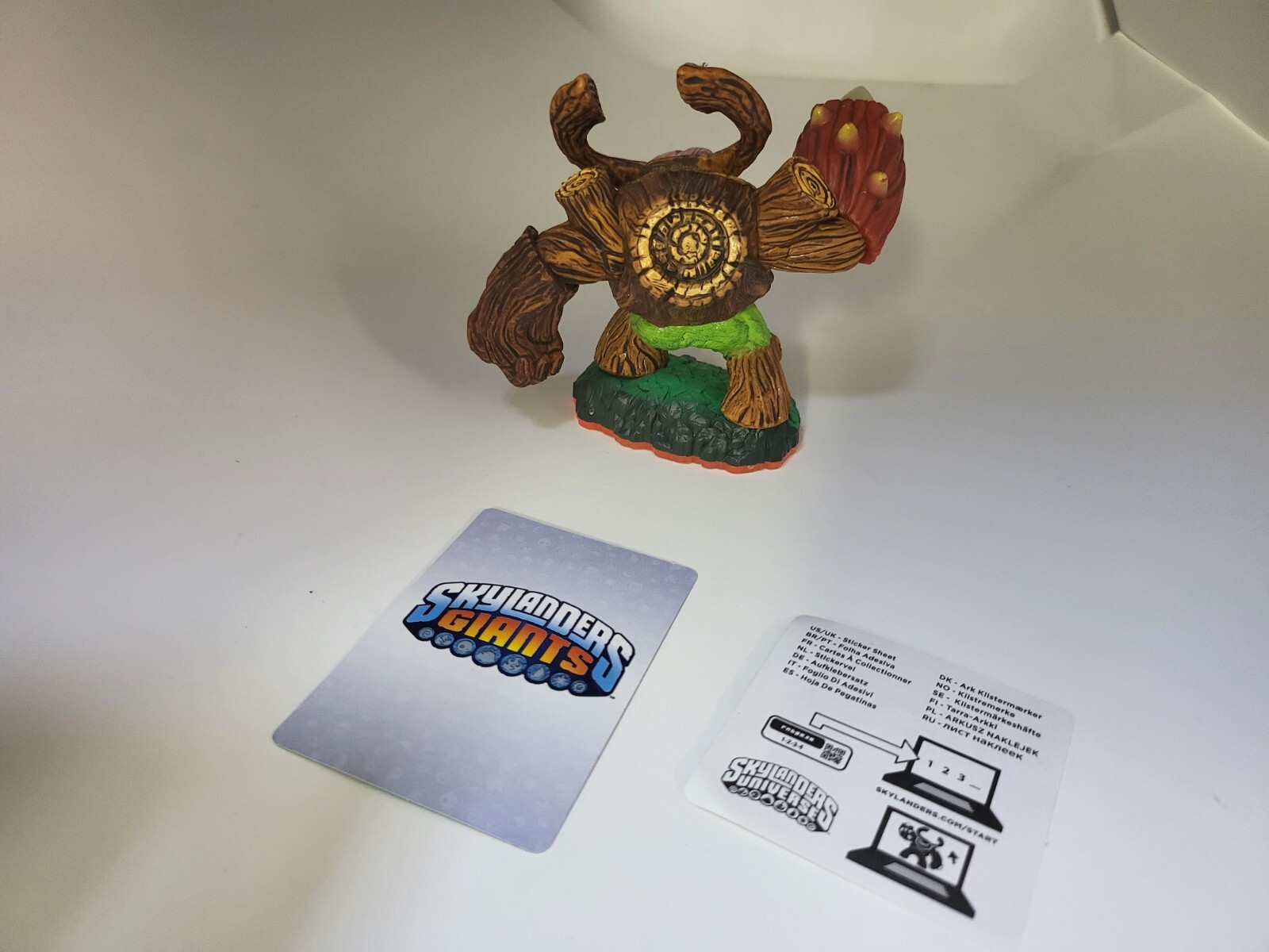 NEW Giants Tree Rex Skylanders Figure With Sticker & Card #H14