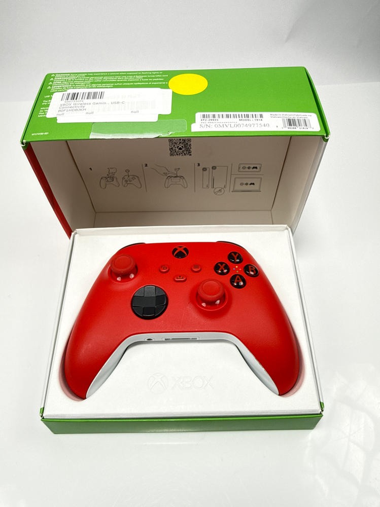 Microsoft Xbox Wireless Controller Pulse Red Bluetooth USB-C Xbox PC Mobile
