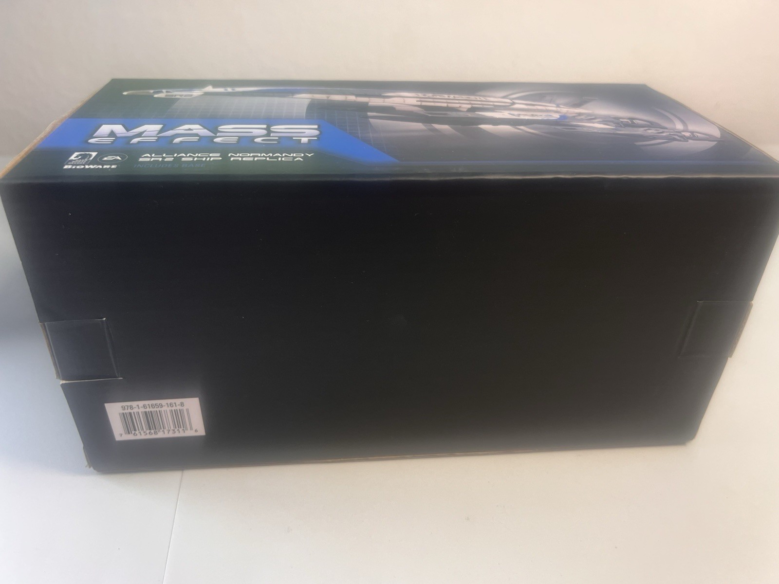 Dark Horse Mass Effect Alliance Normandy SR-2 Ship Replica Statue Original 2014